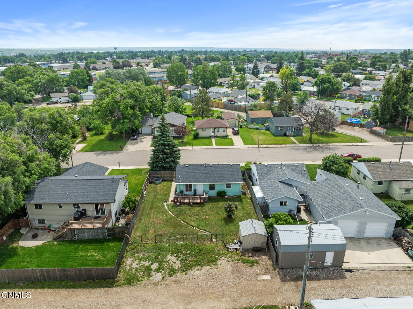main property photo 8