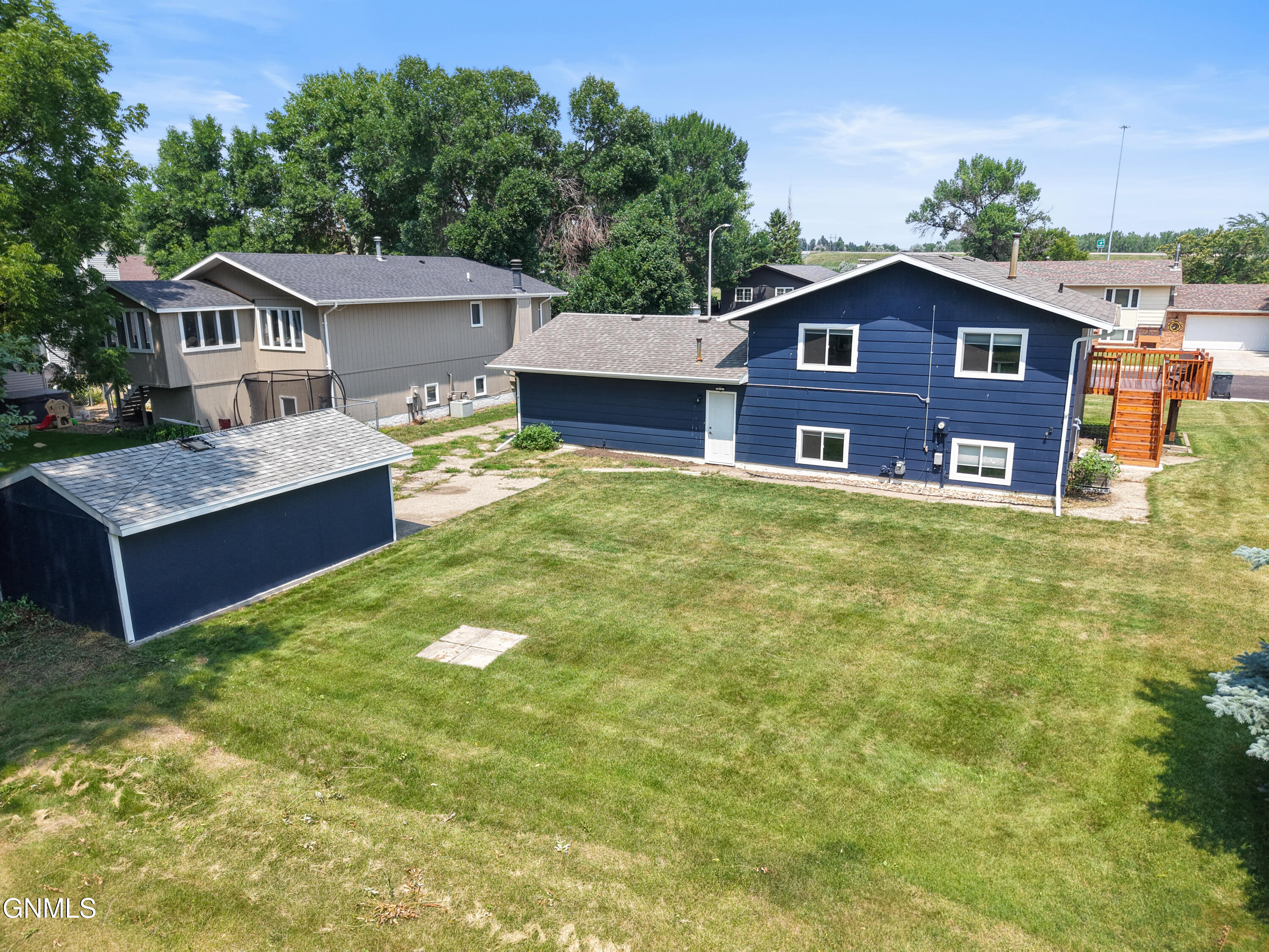 main property photo 42