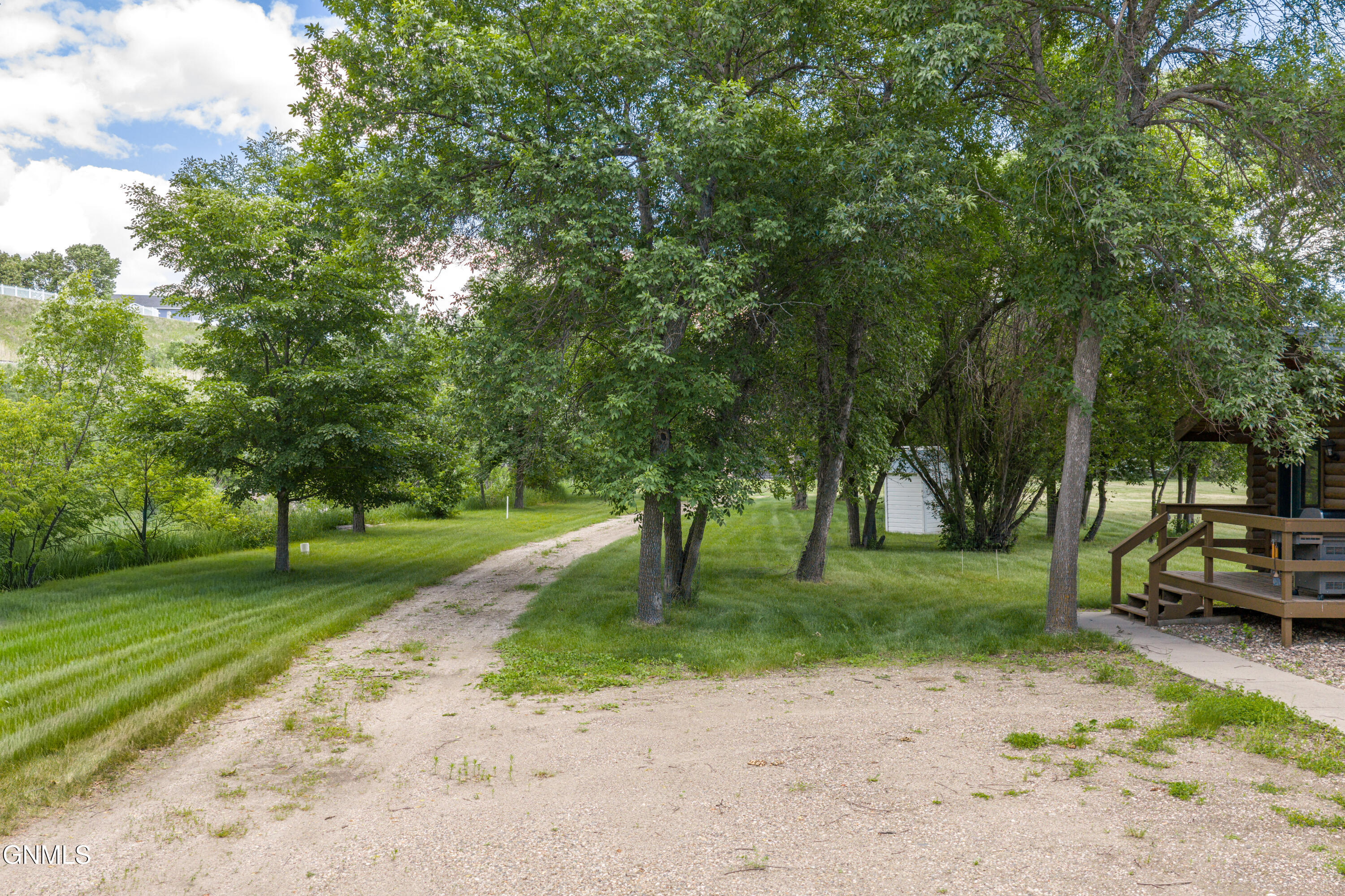 main property photo 75
