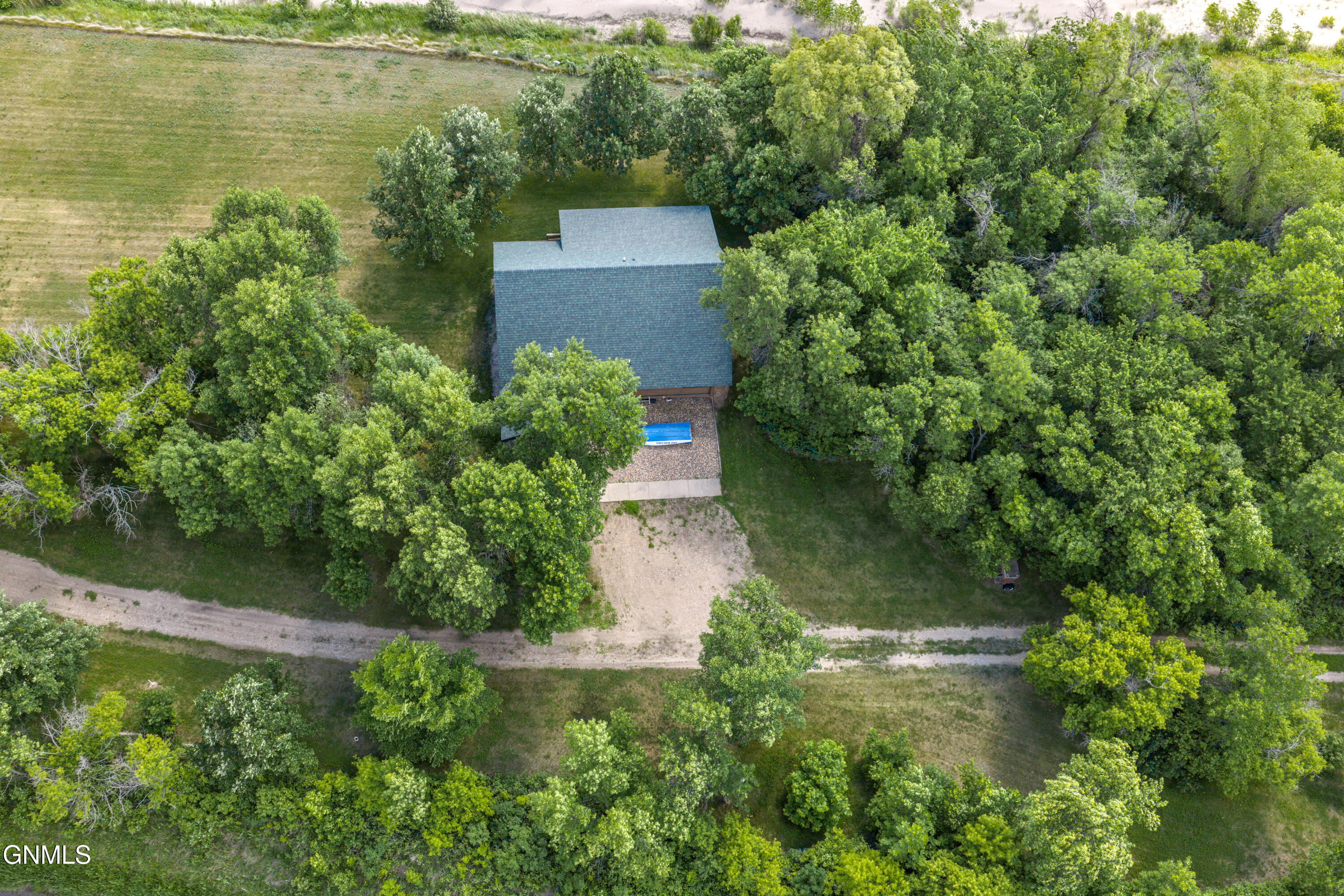 main property photo 90