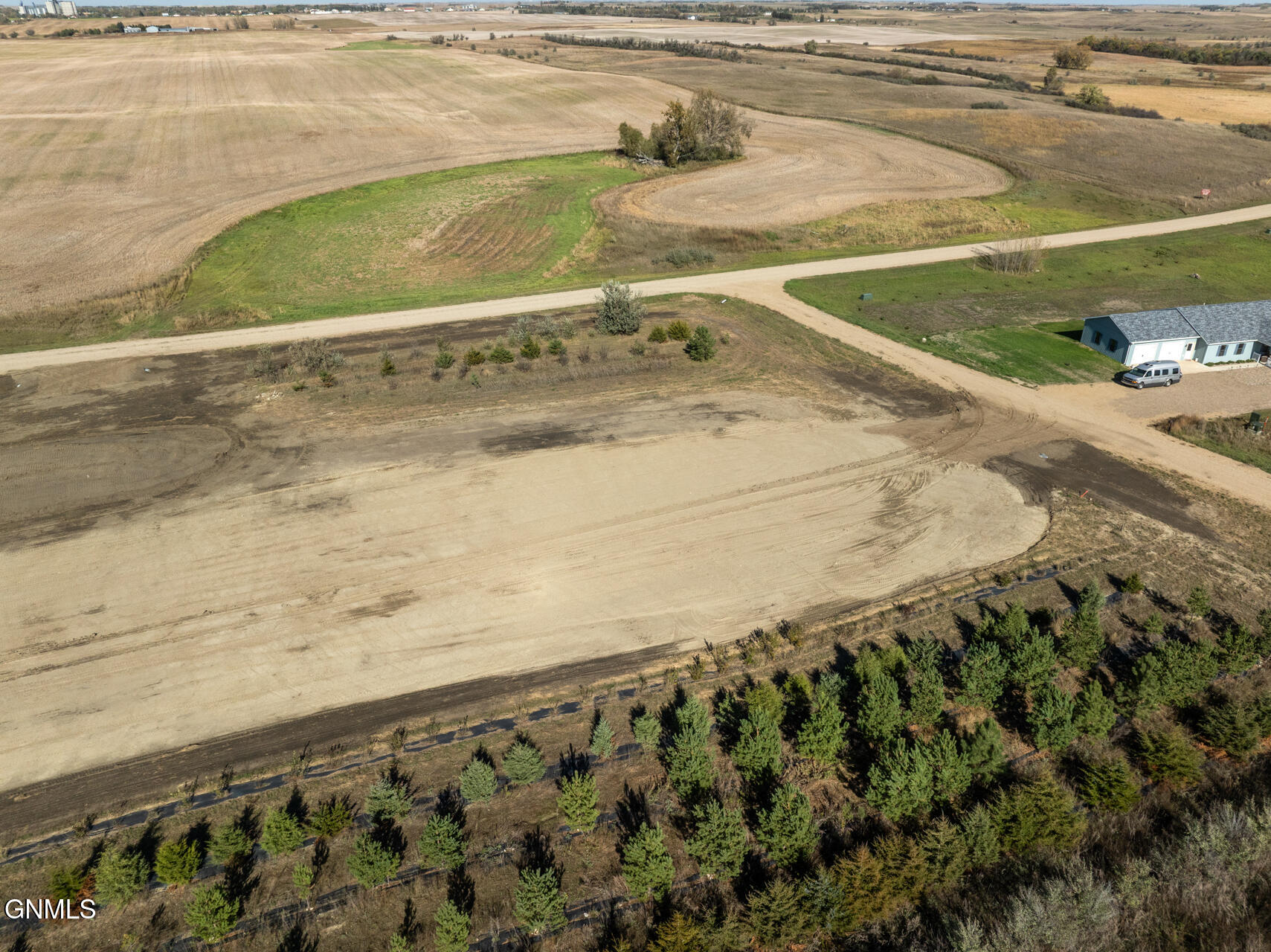 main property photo 12