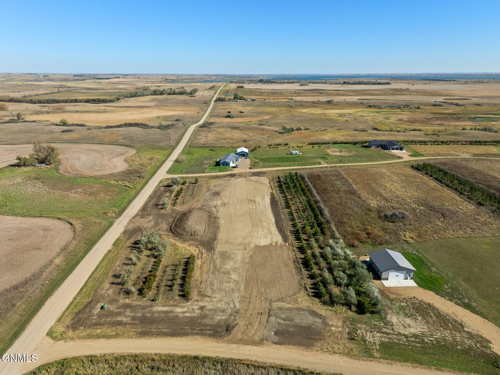 main property photo 9