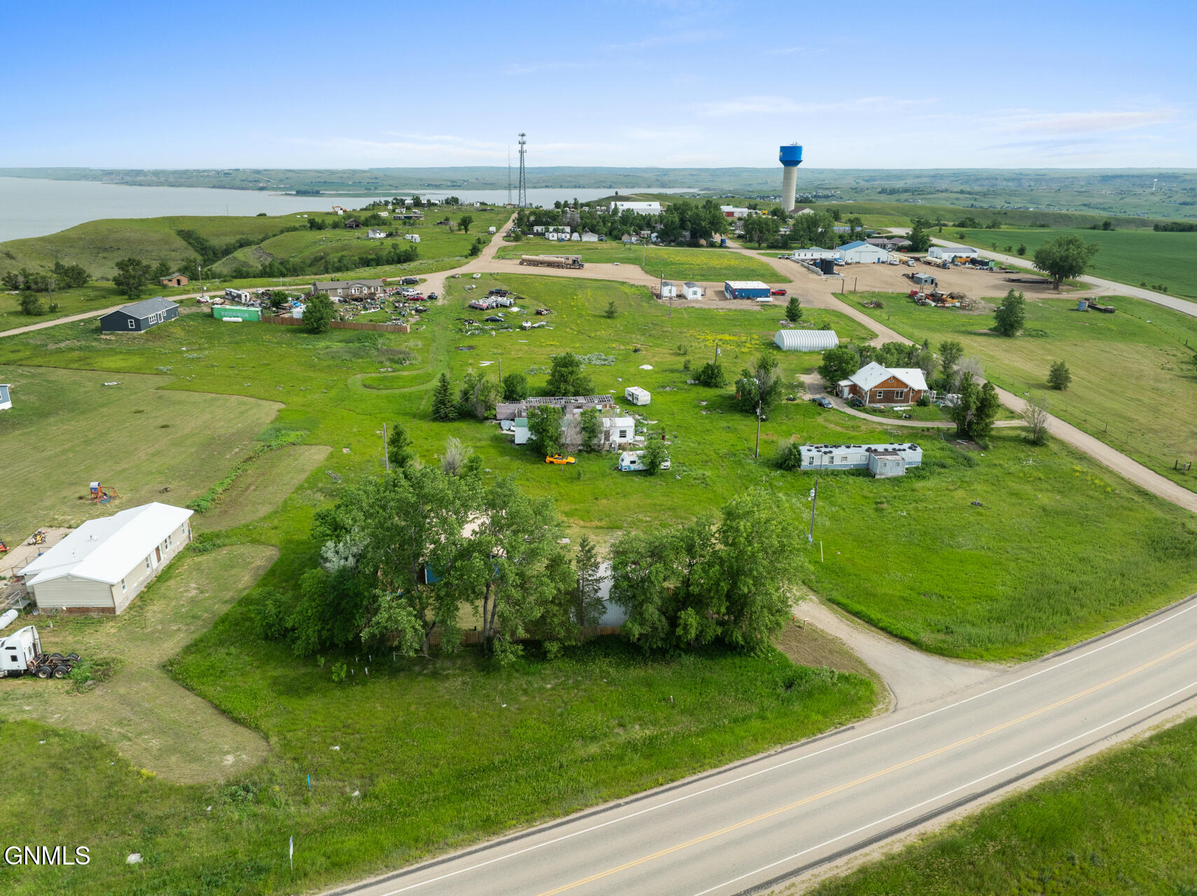 main property photo 12