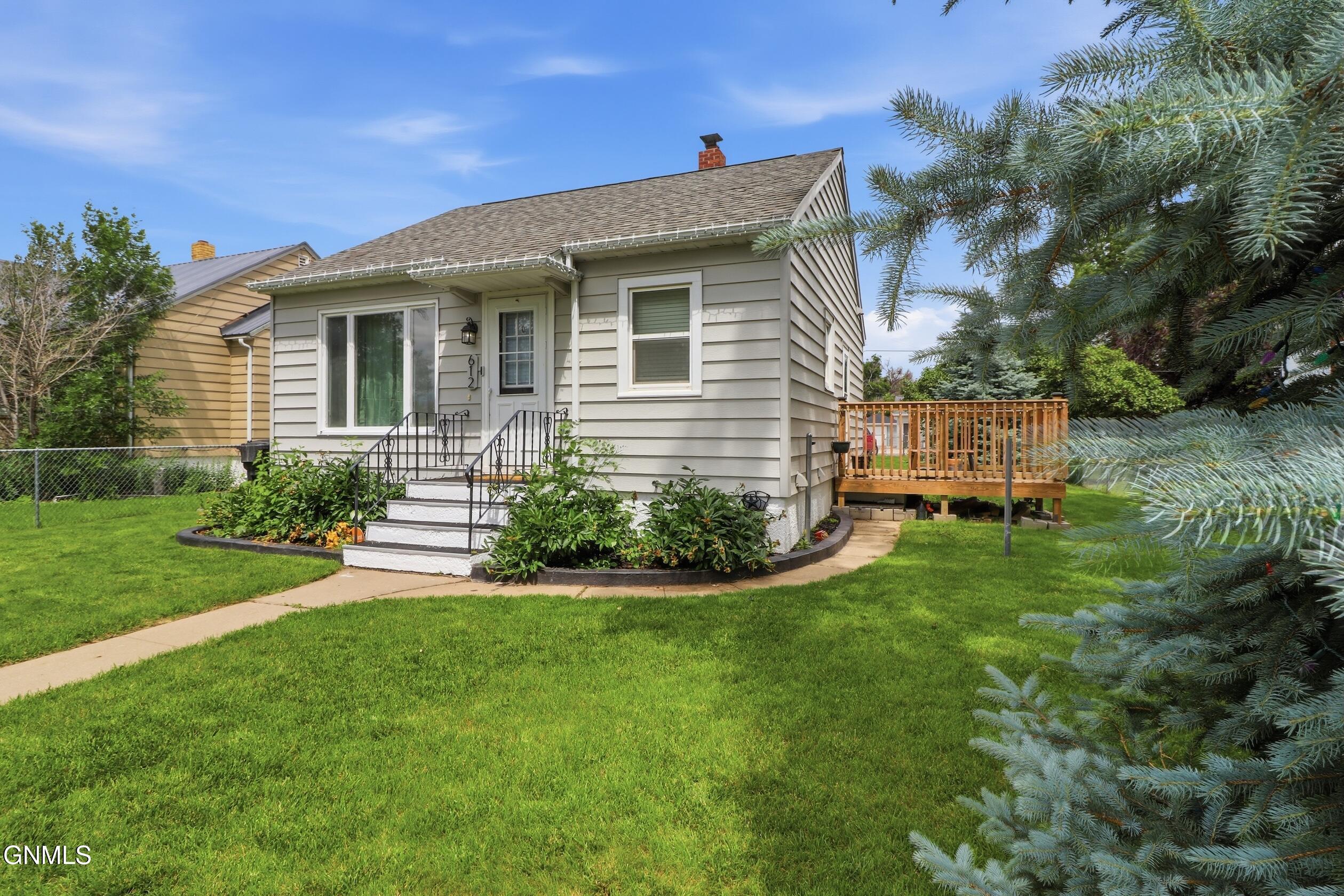 main property photo 3