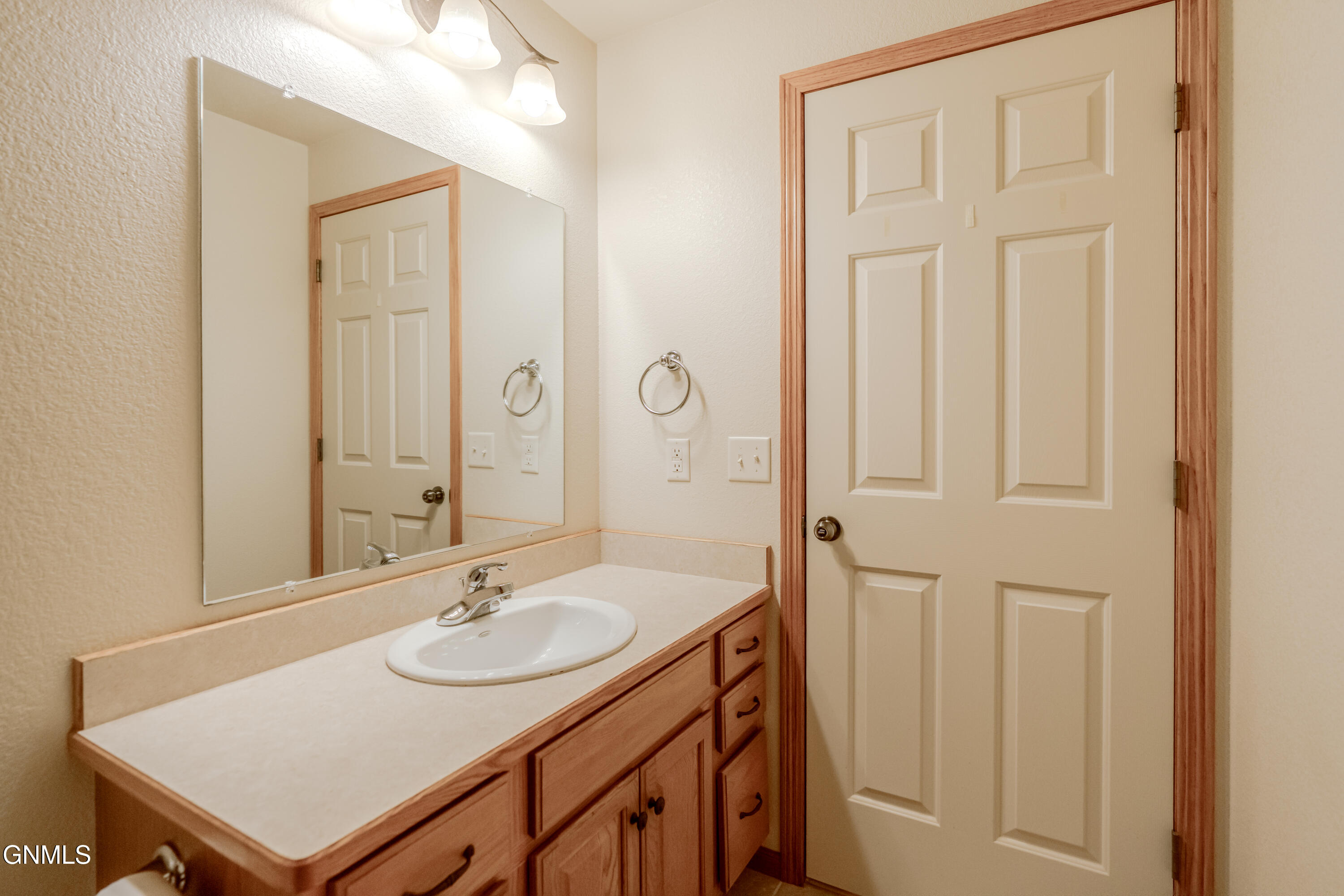 main property photo 57