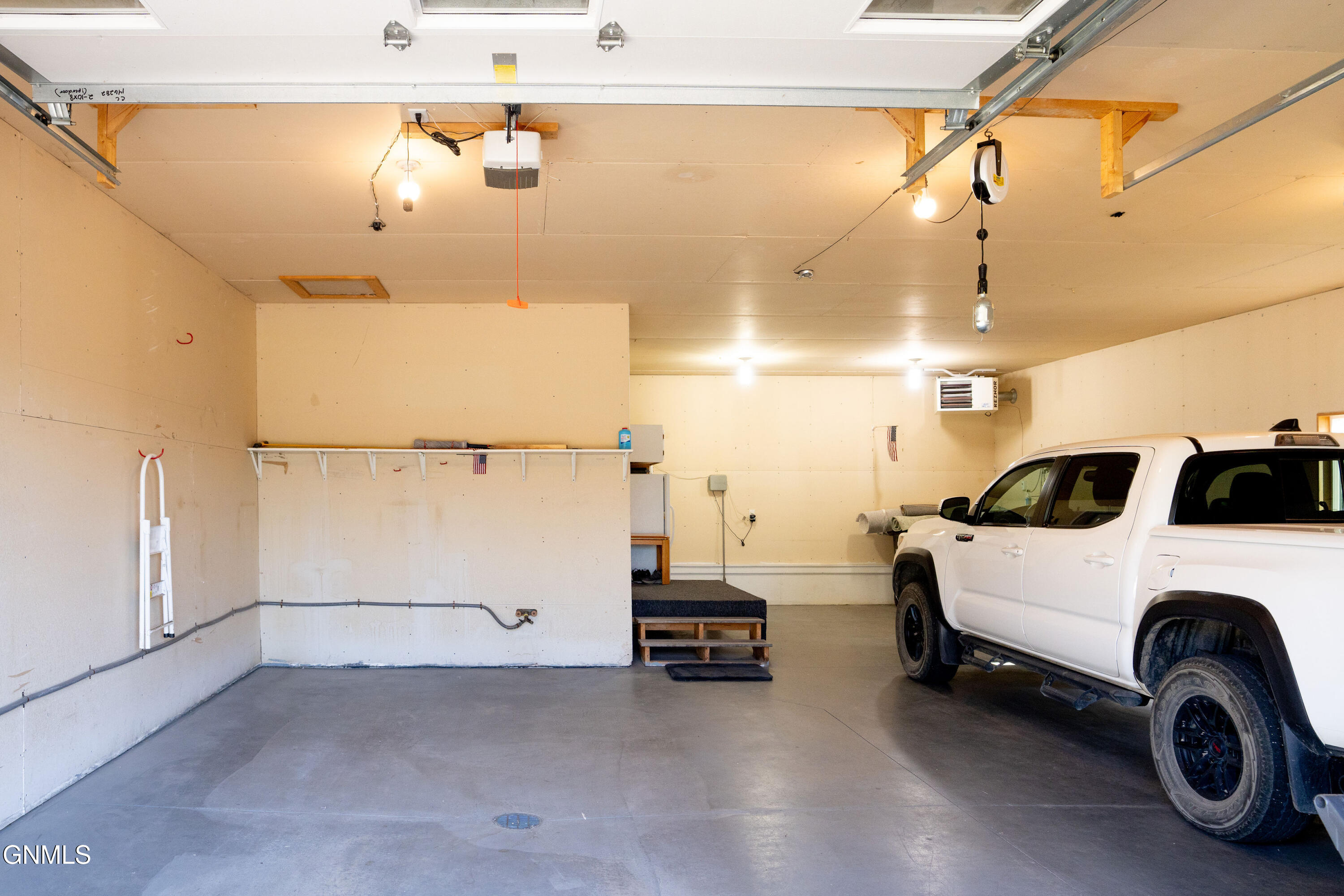 main property photo 52