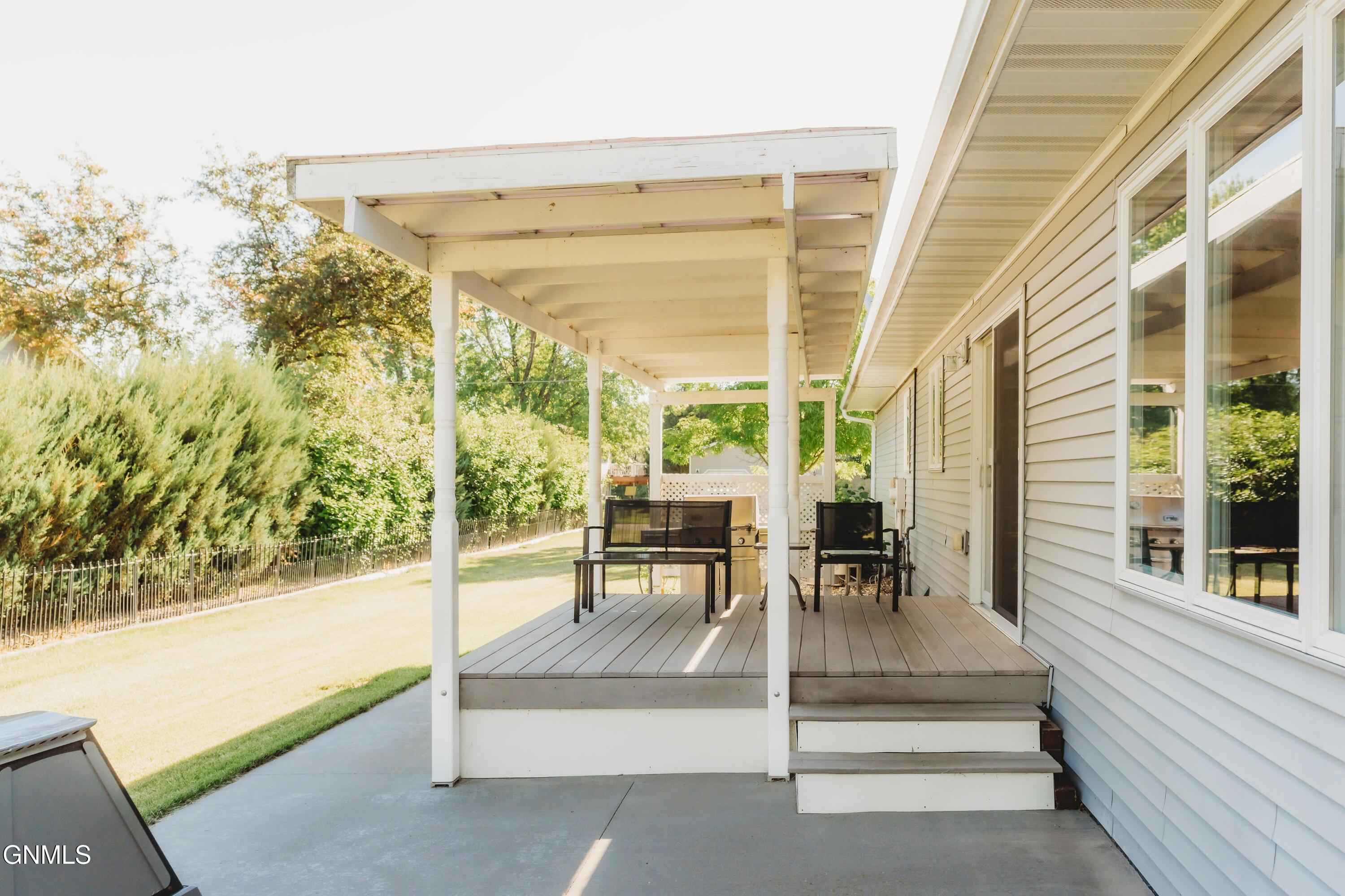 main property photo 57