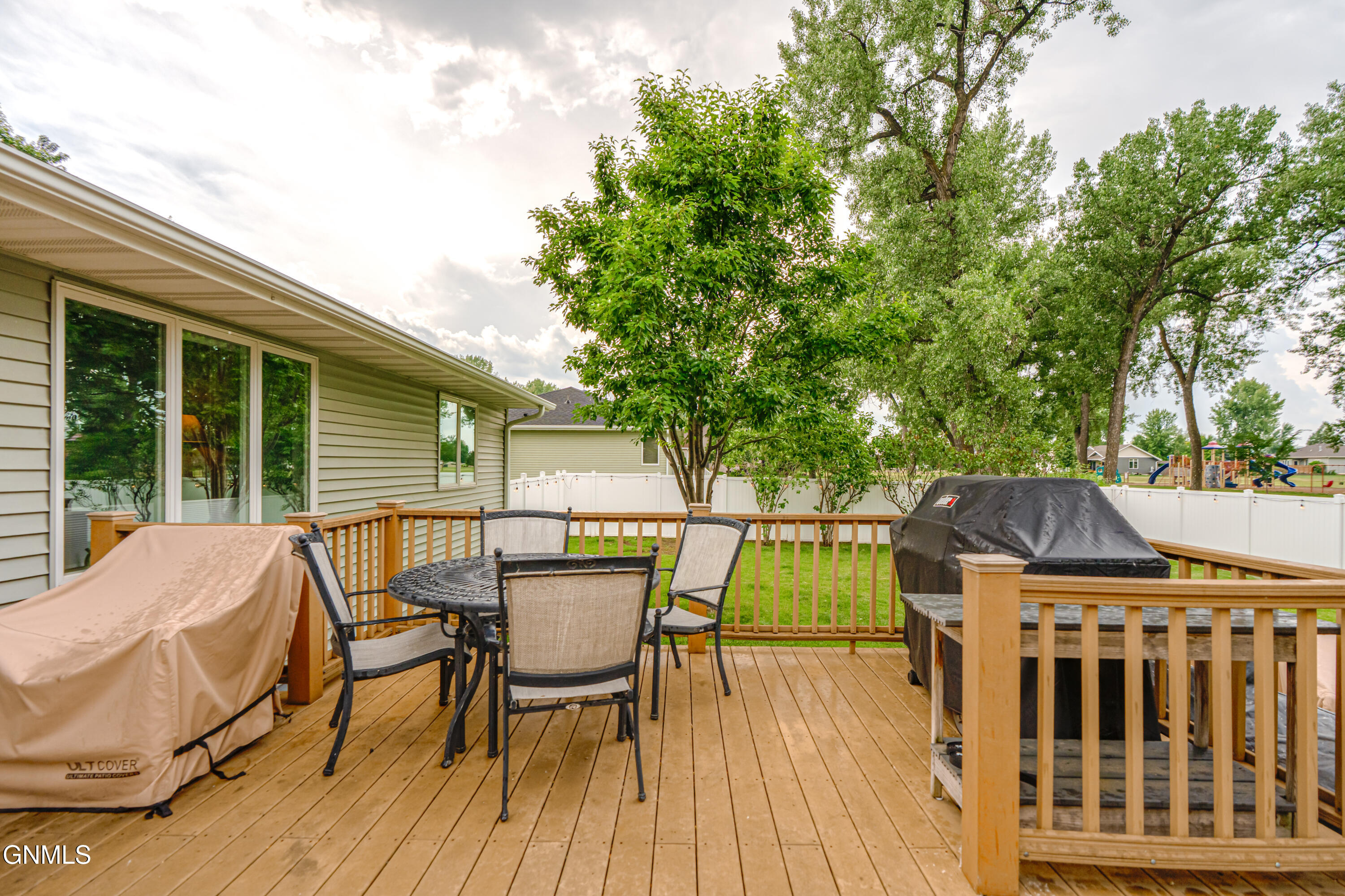 main property photo 91