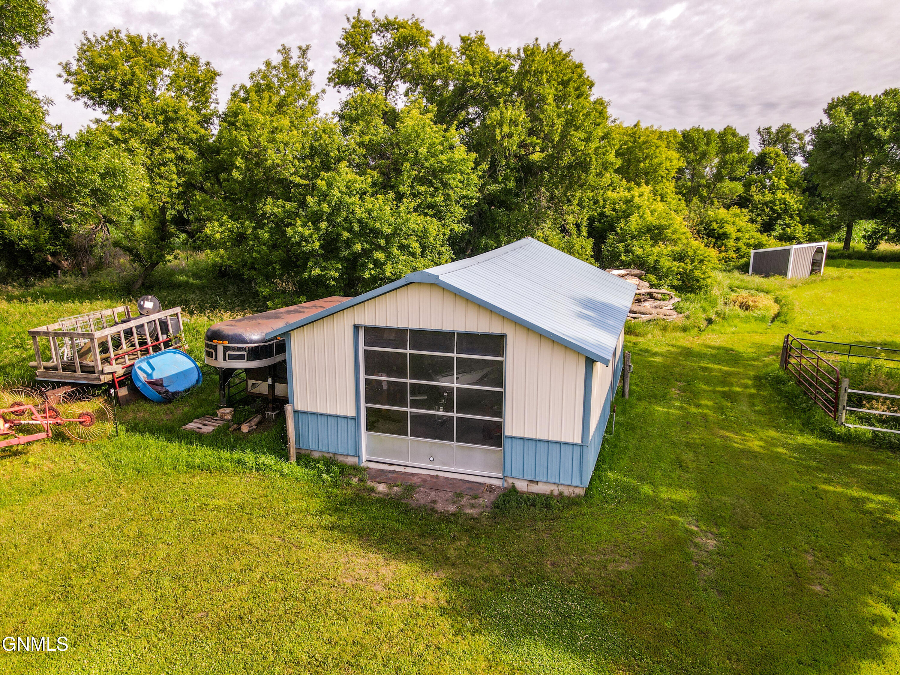 main property photo 5