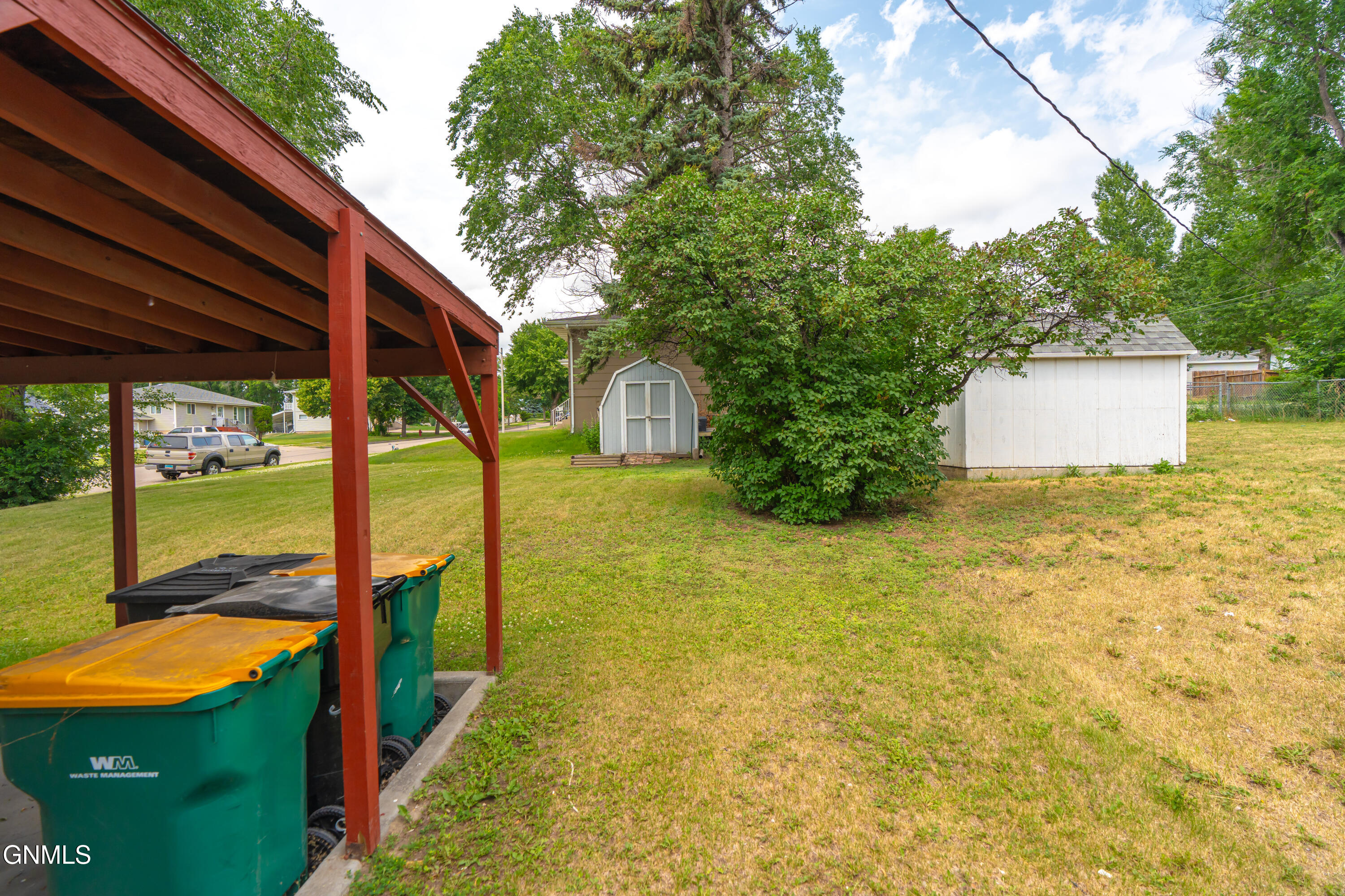 main property photo 50