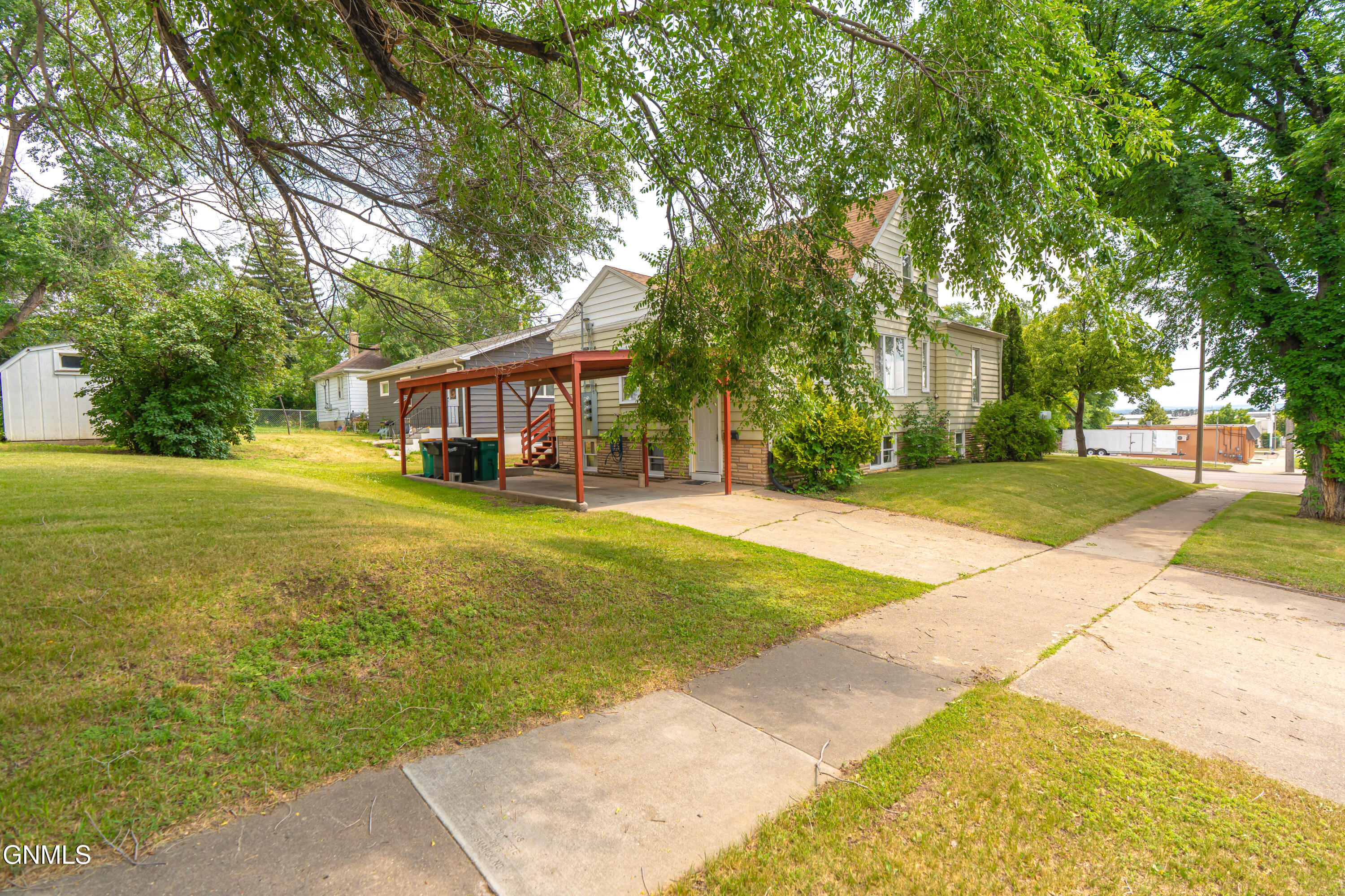 main property photo 54