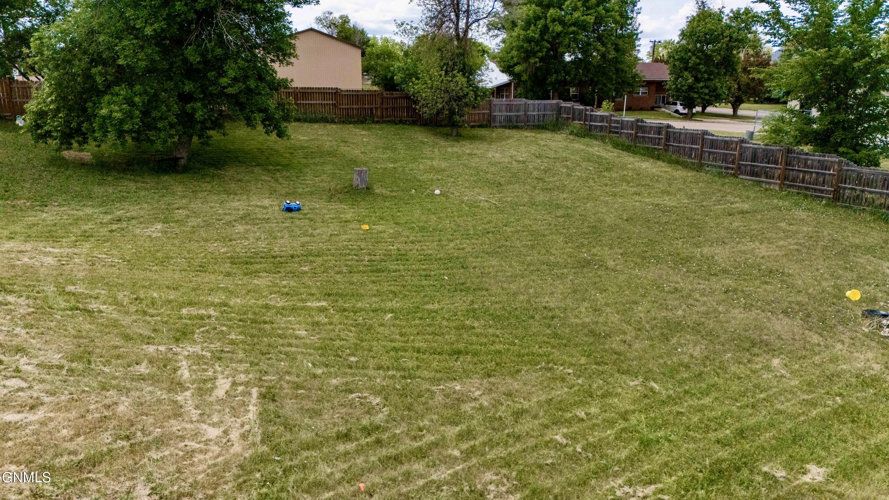 main property photo 49