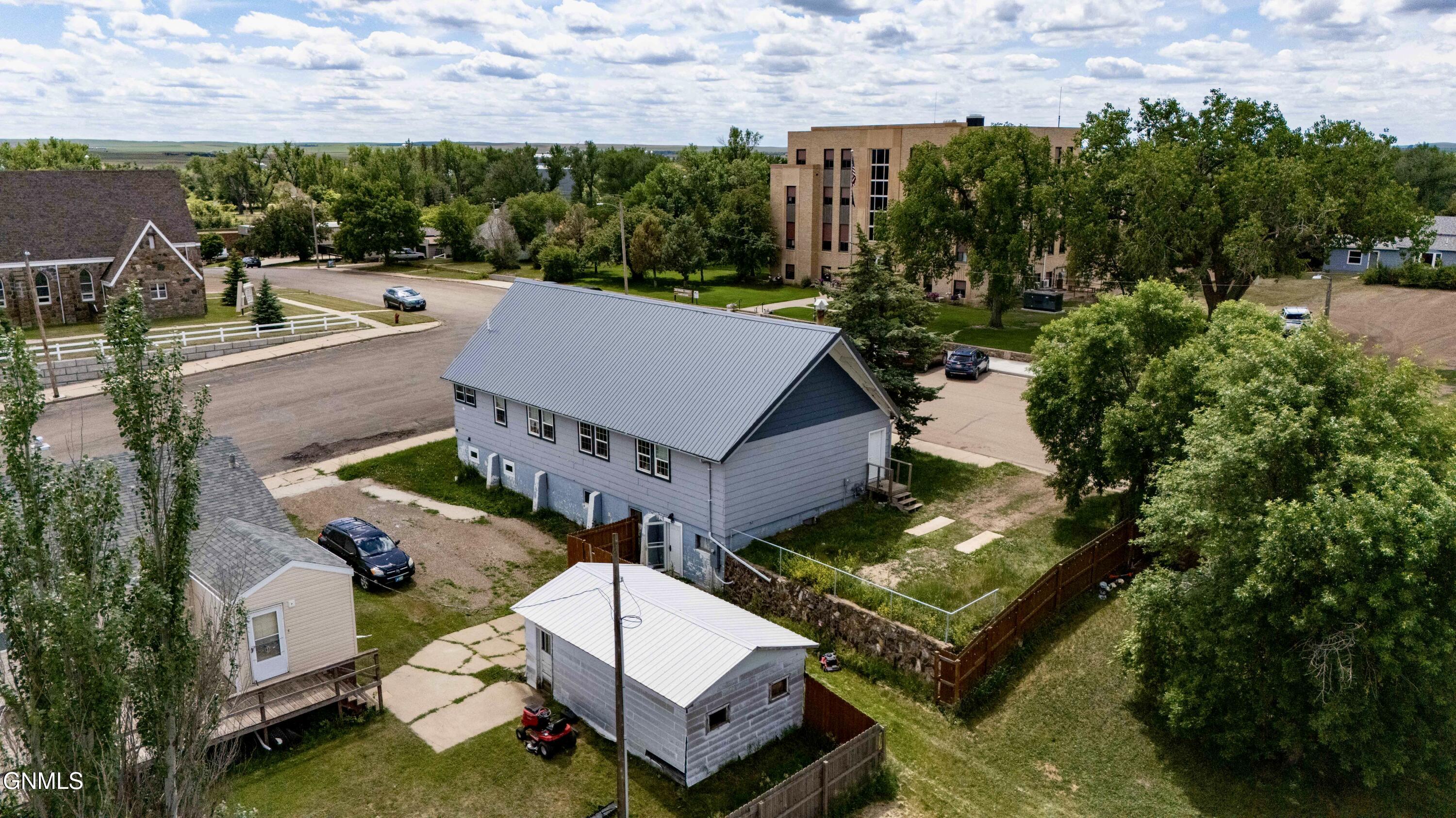 main property photo 51