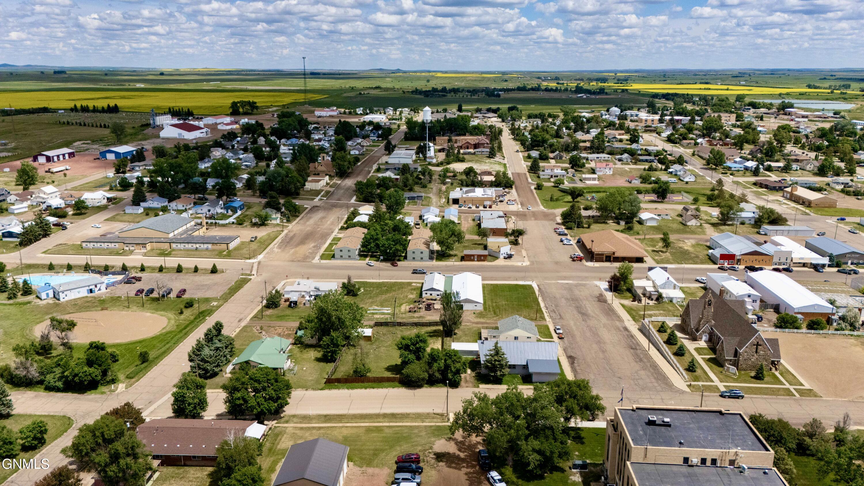 main property photo 54