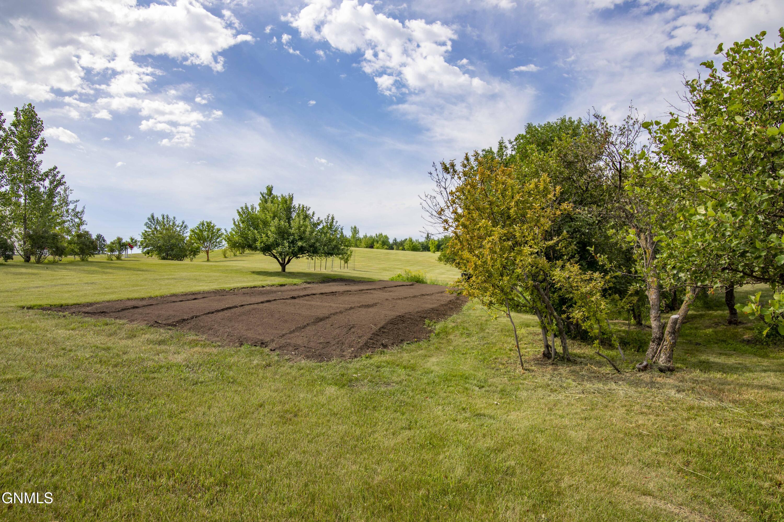 main property photo 75