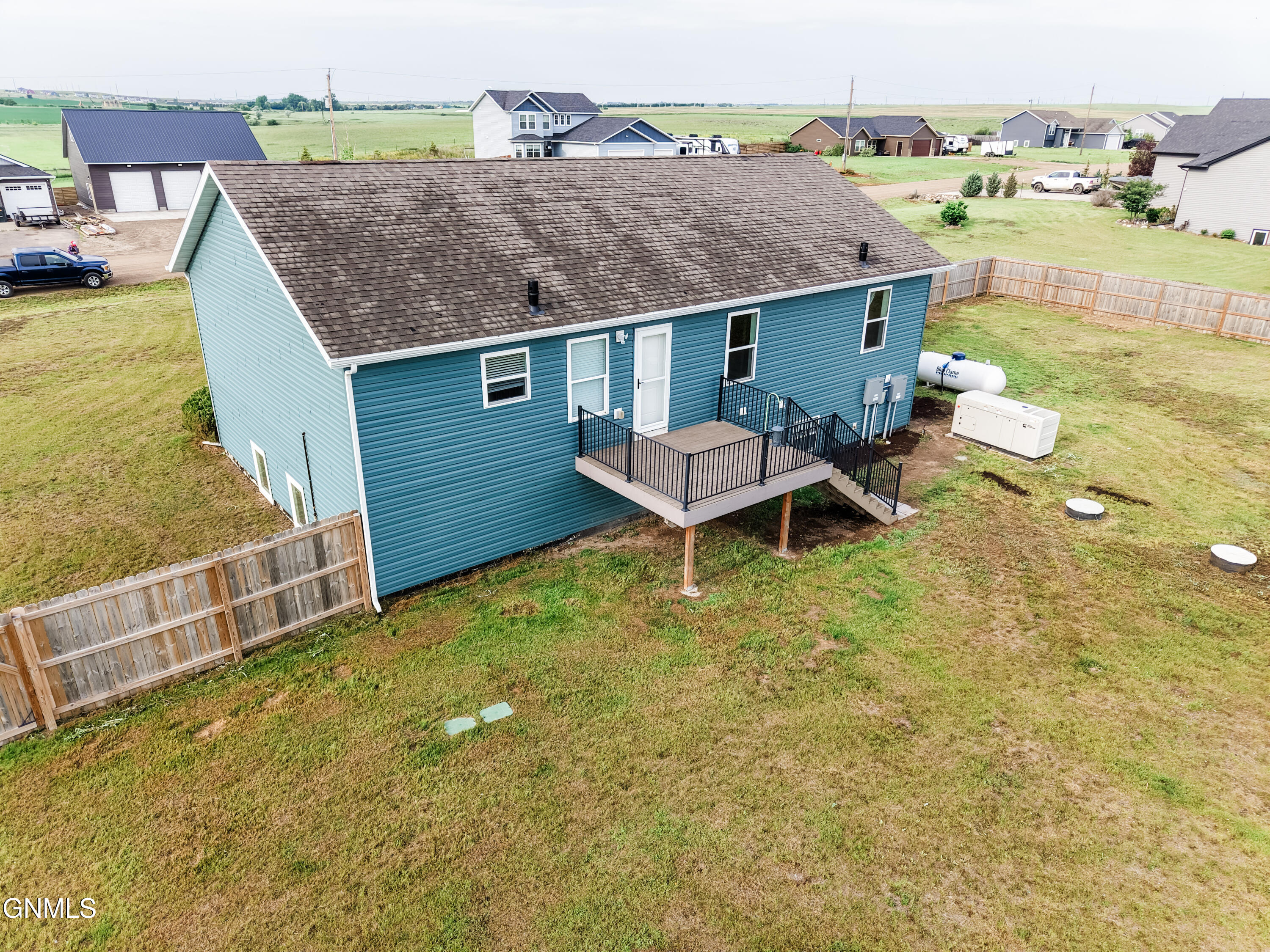 main property photo 4