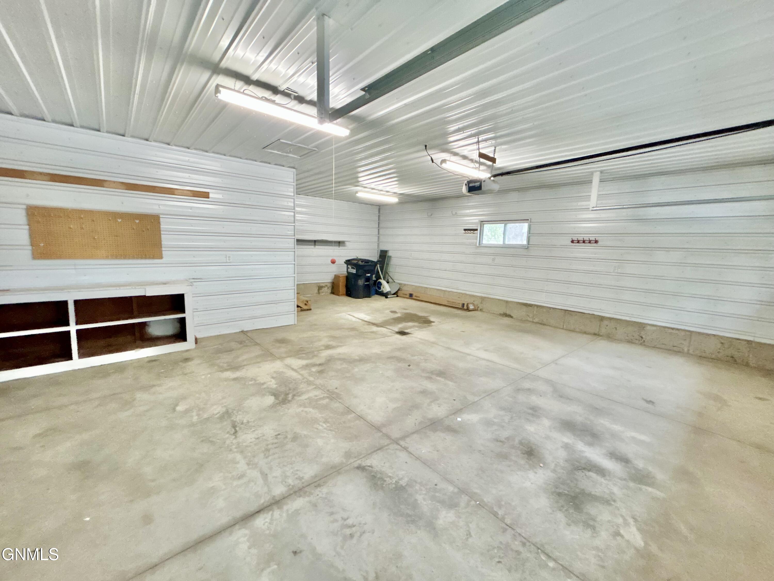 main property photo 46