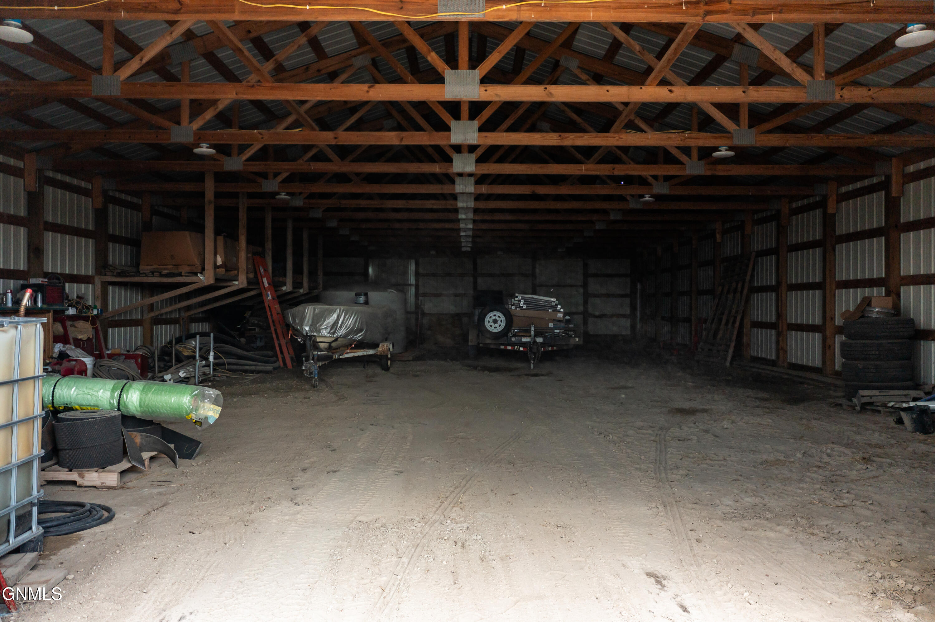 main property photo 49