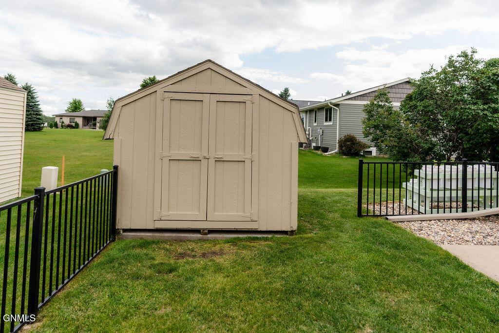 main property photo 60