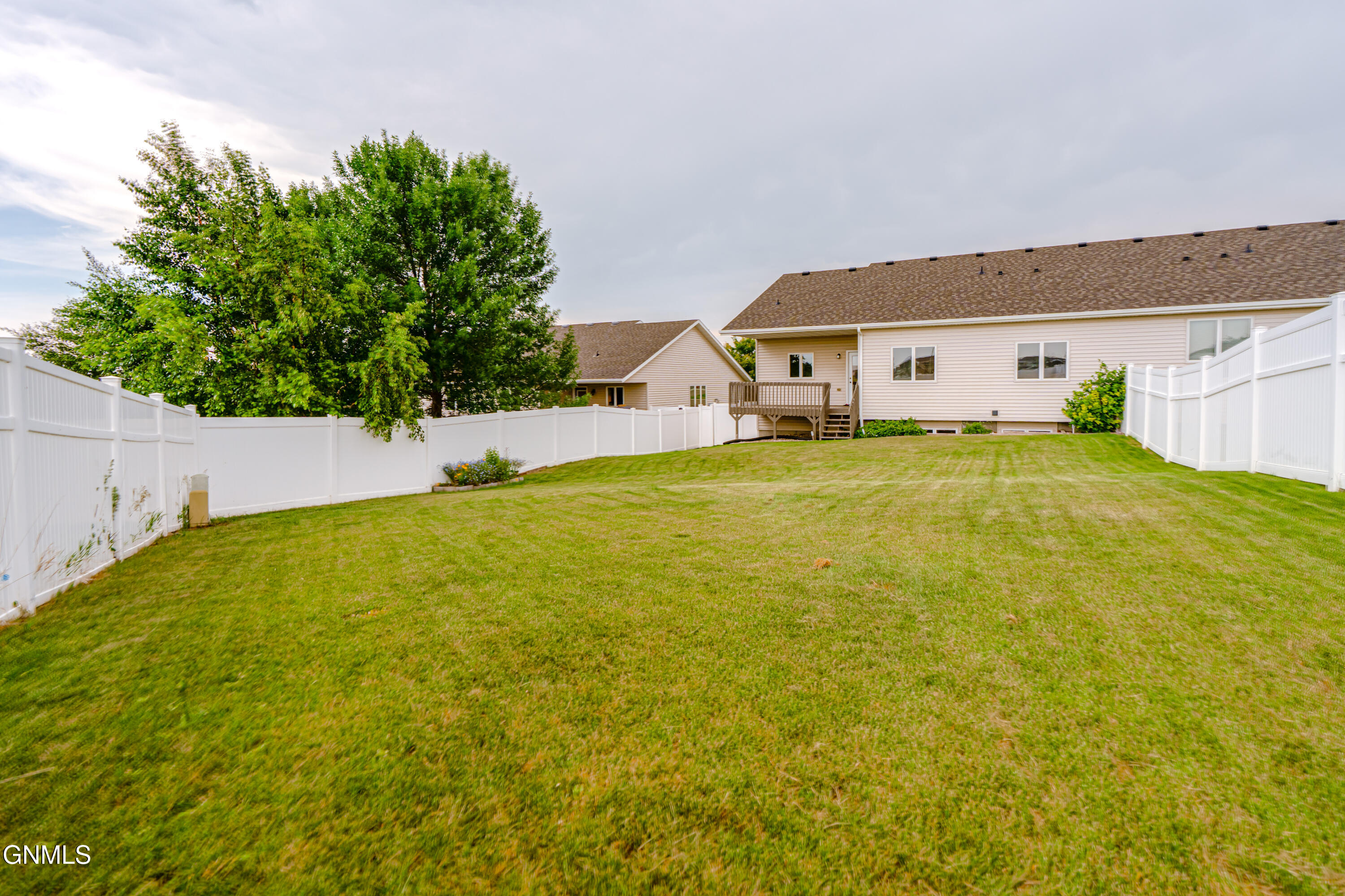 main property photo 73
