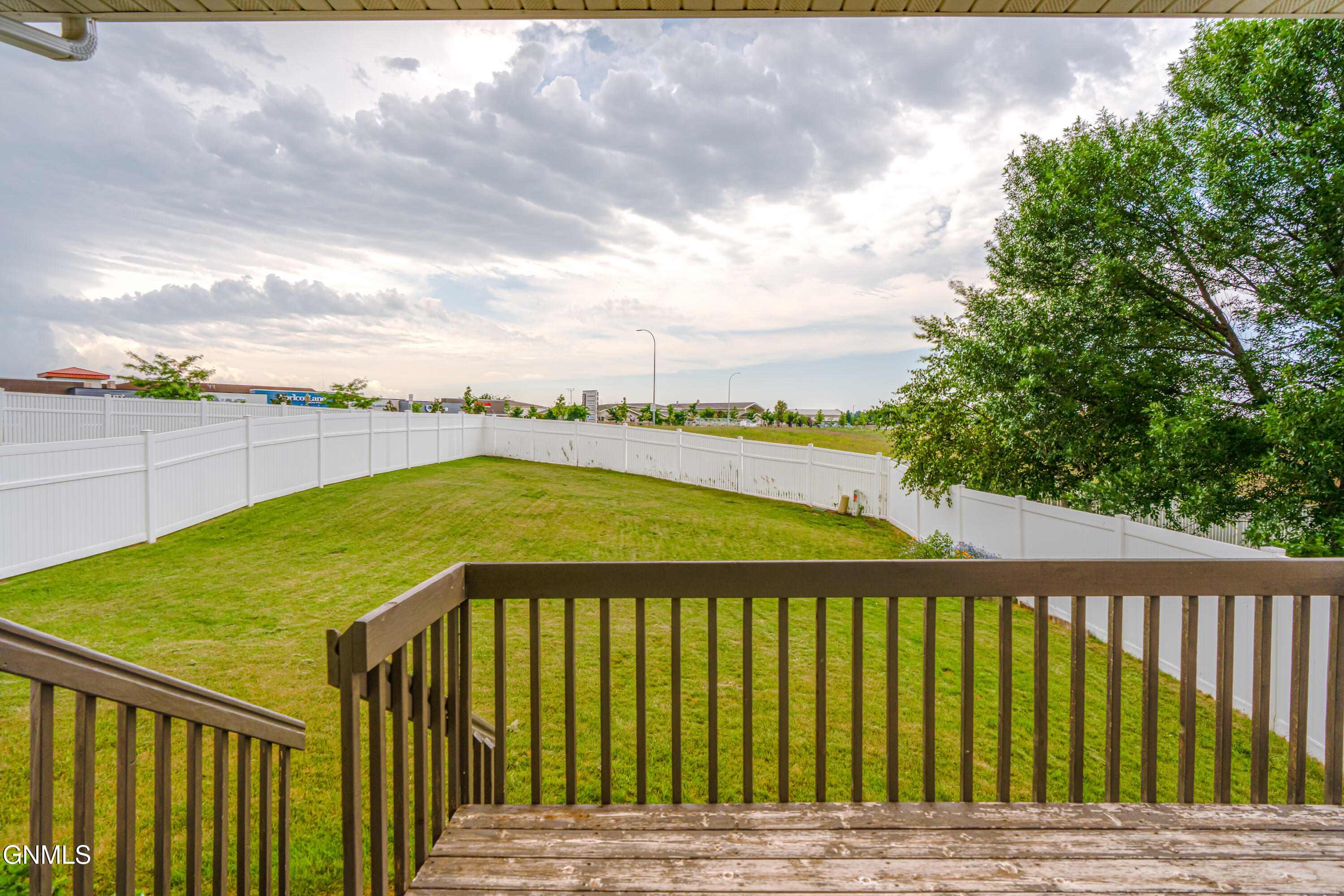 main property photo 74