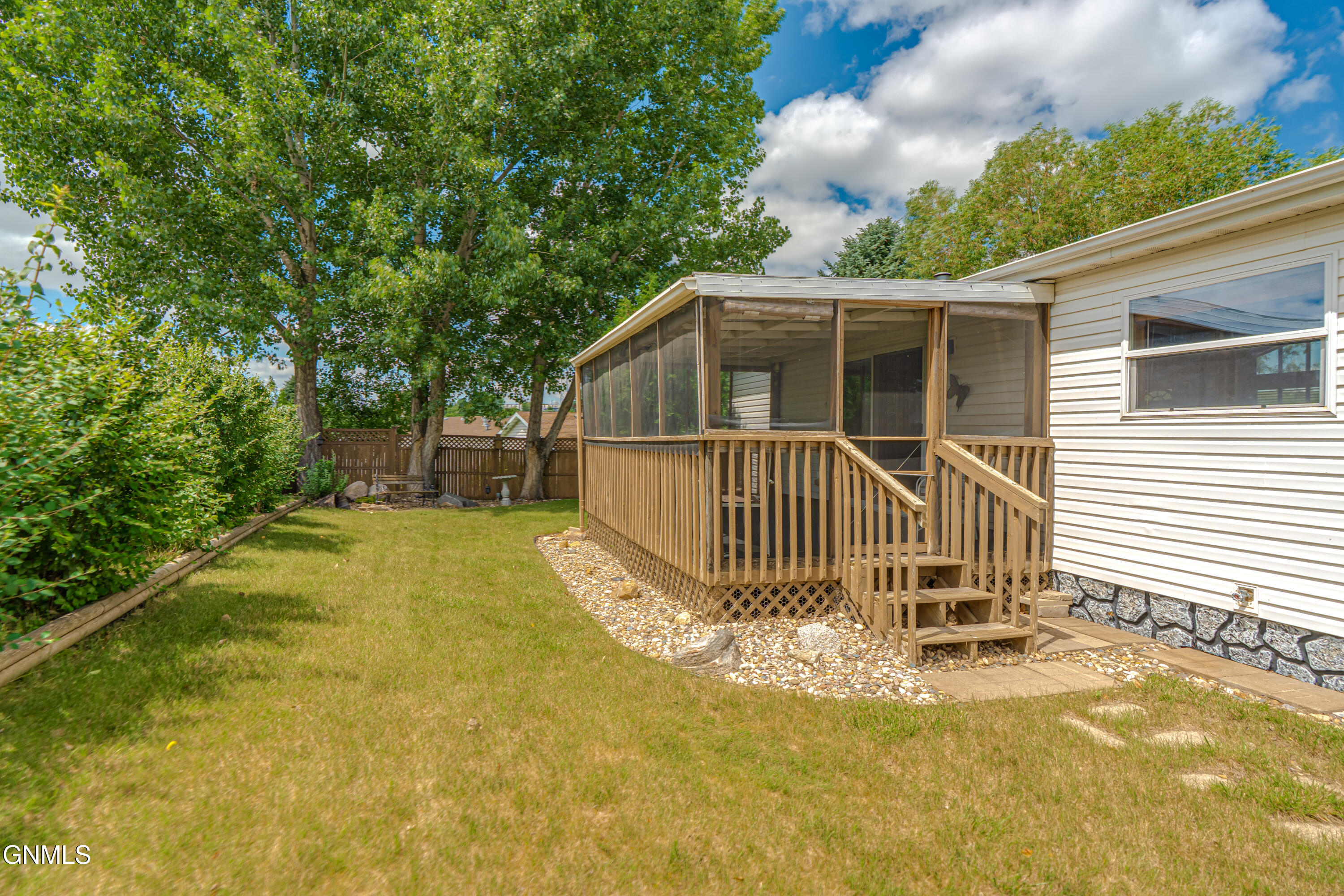 main property photo 46
