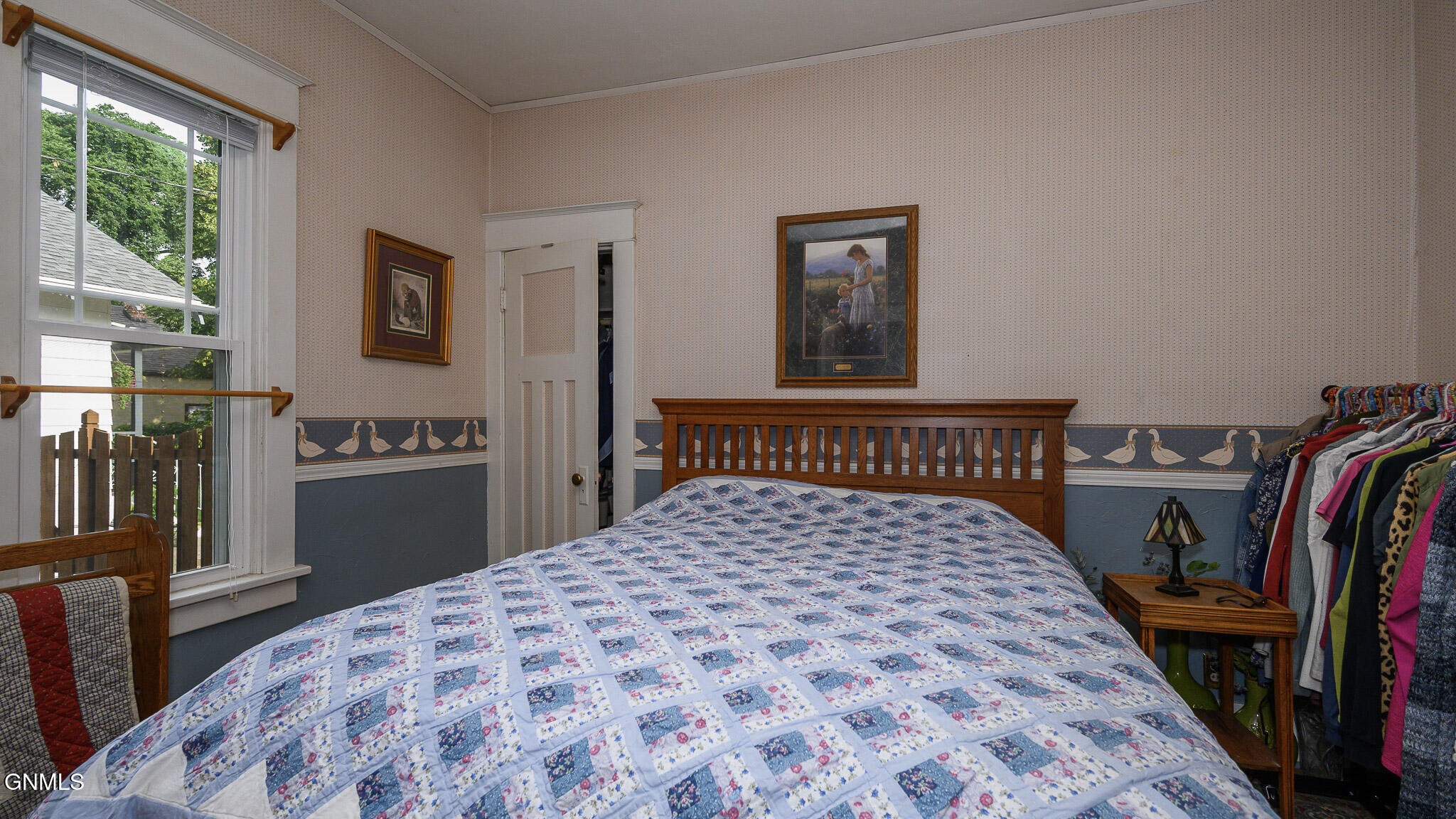 main property photo 11