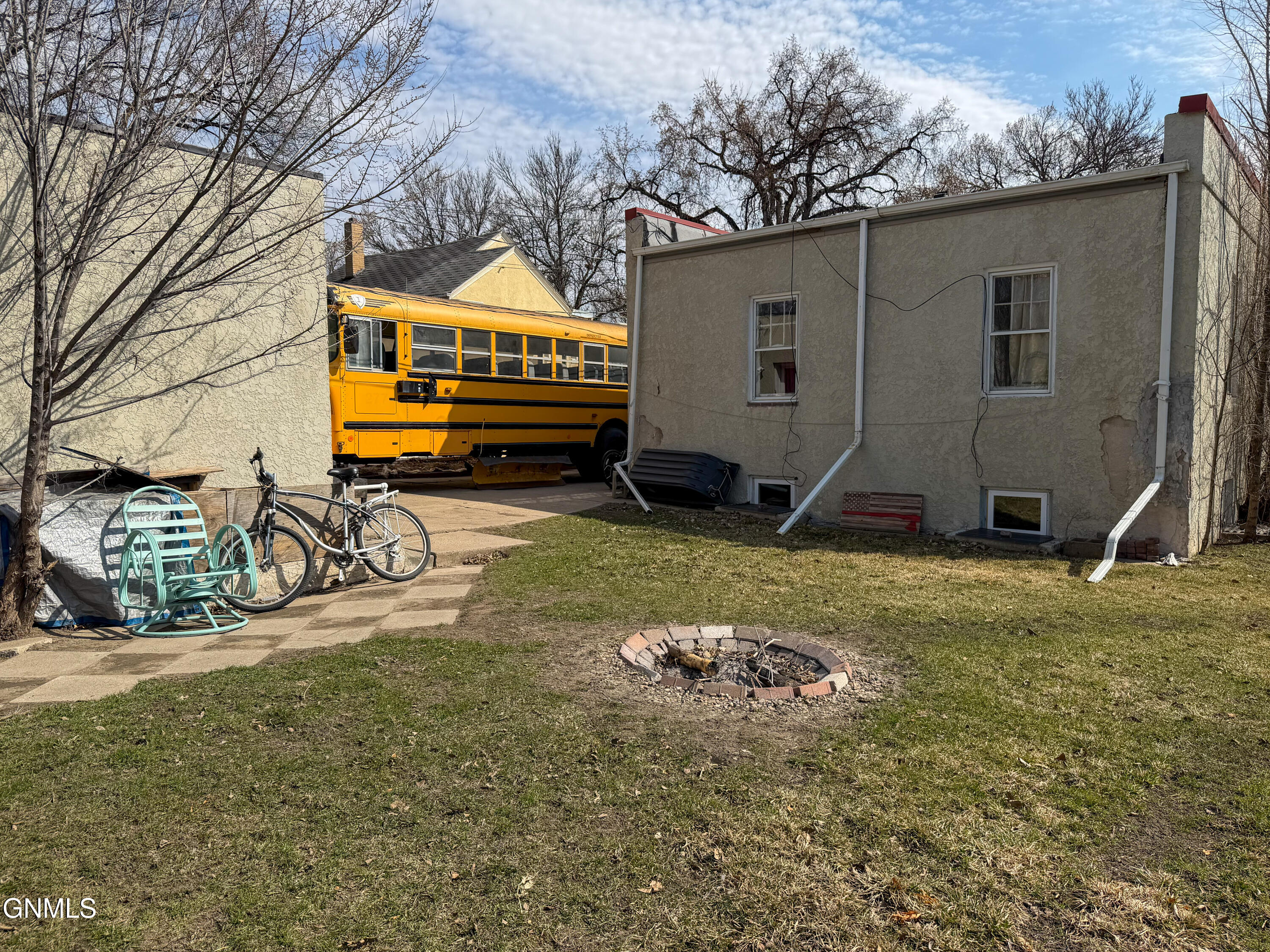 main property photo 23