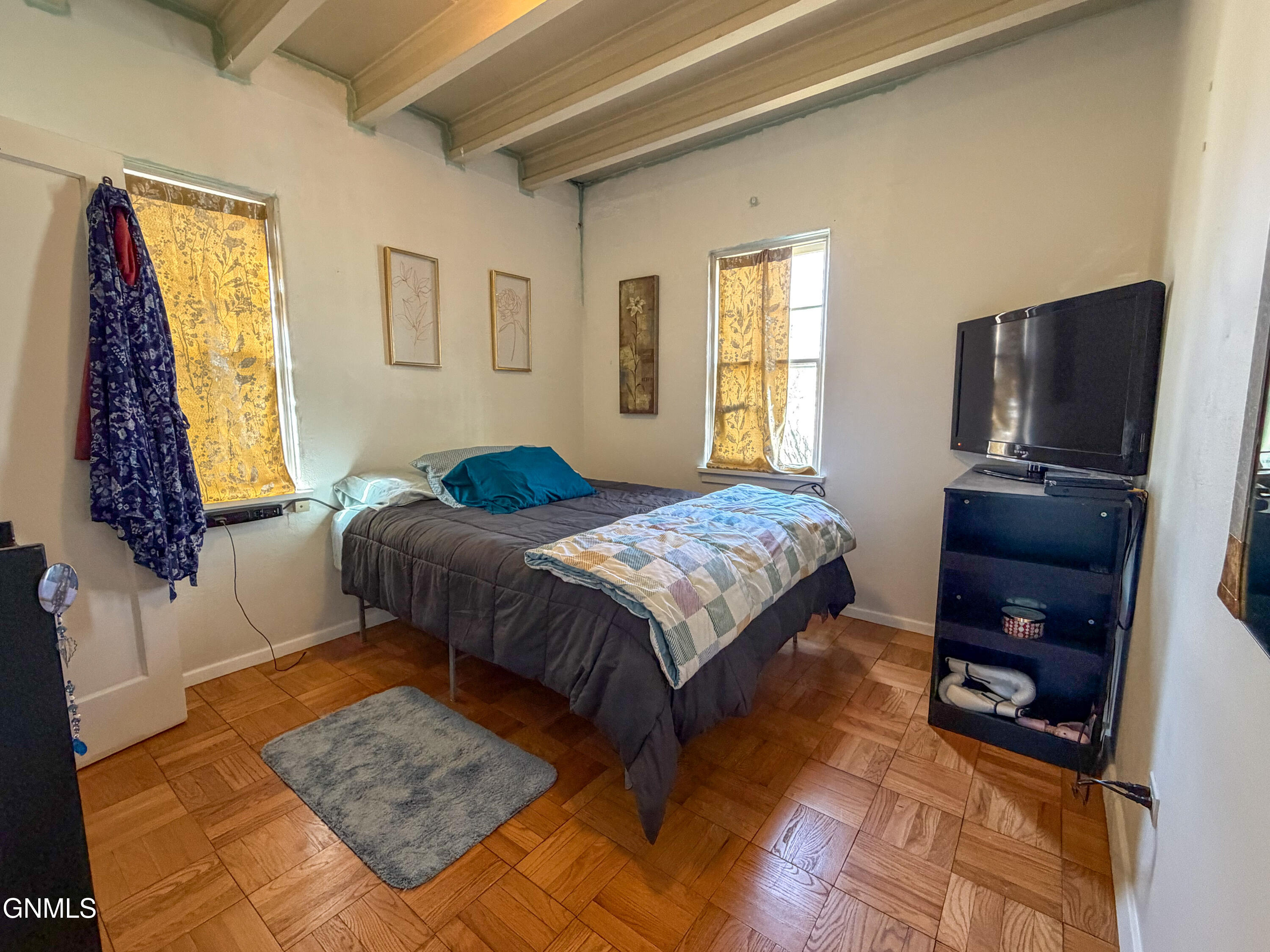 main property photo 8