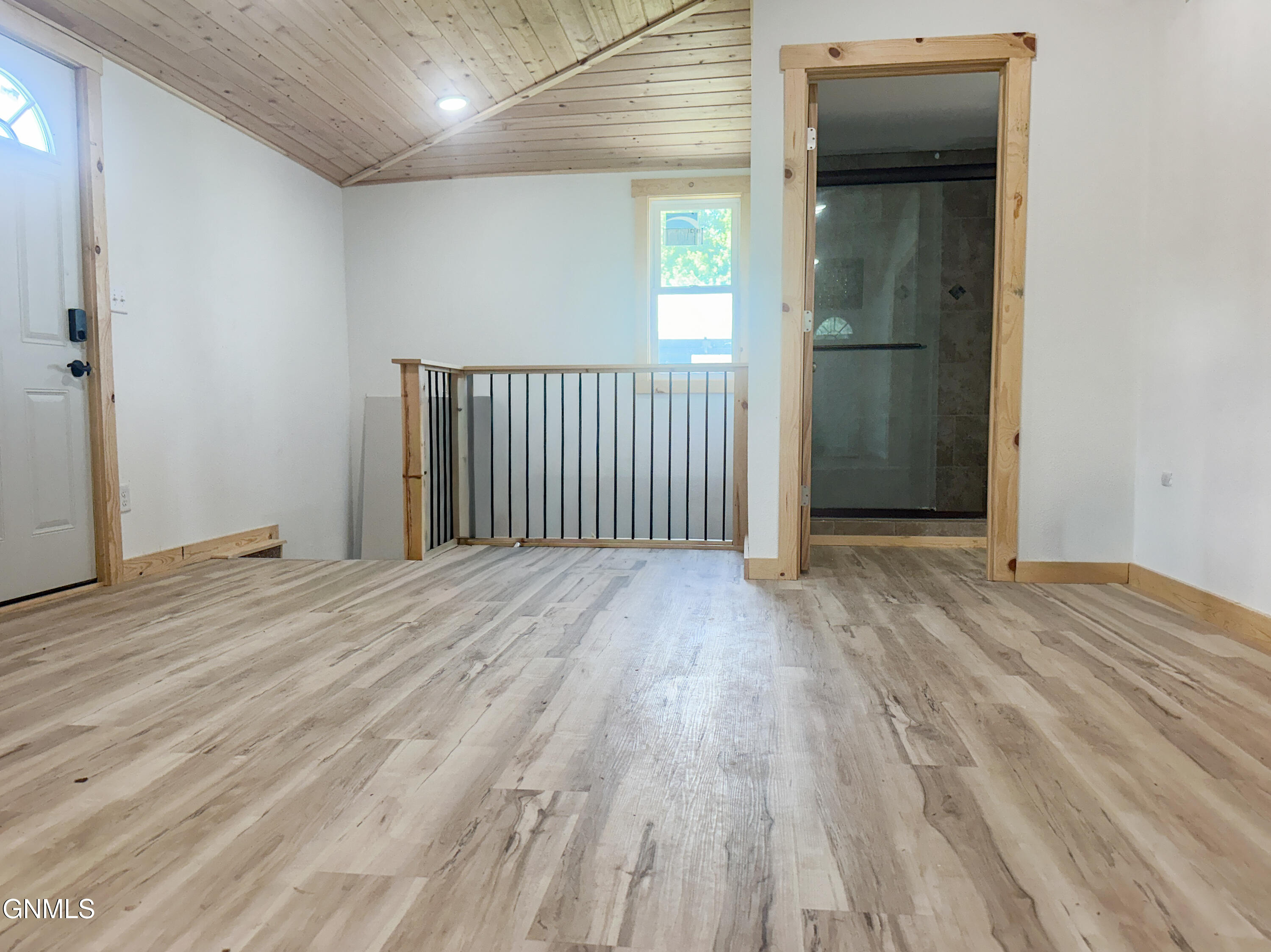 main property photo 60