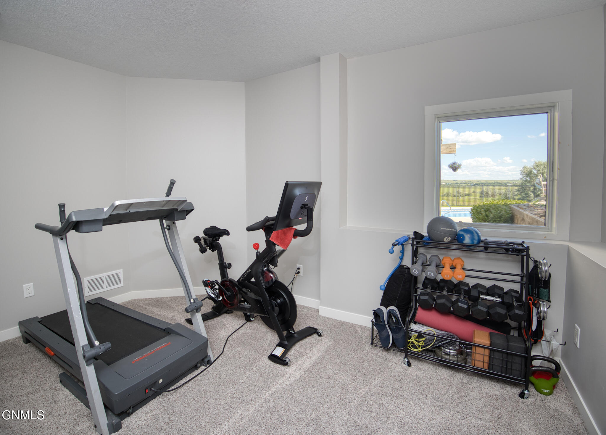 main property photo 80