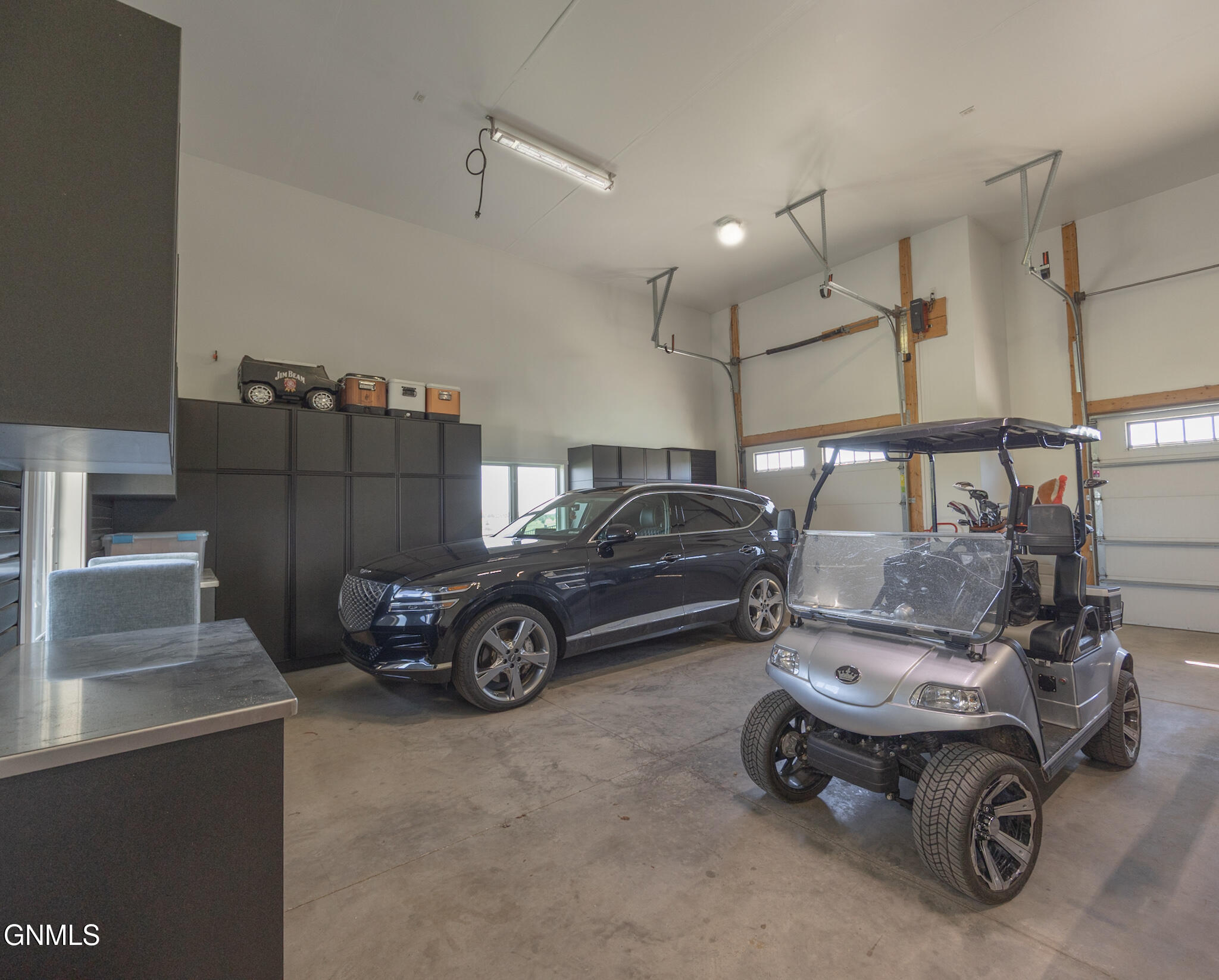 main property photo 85