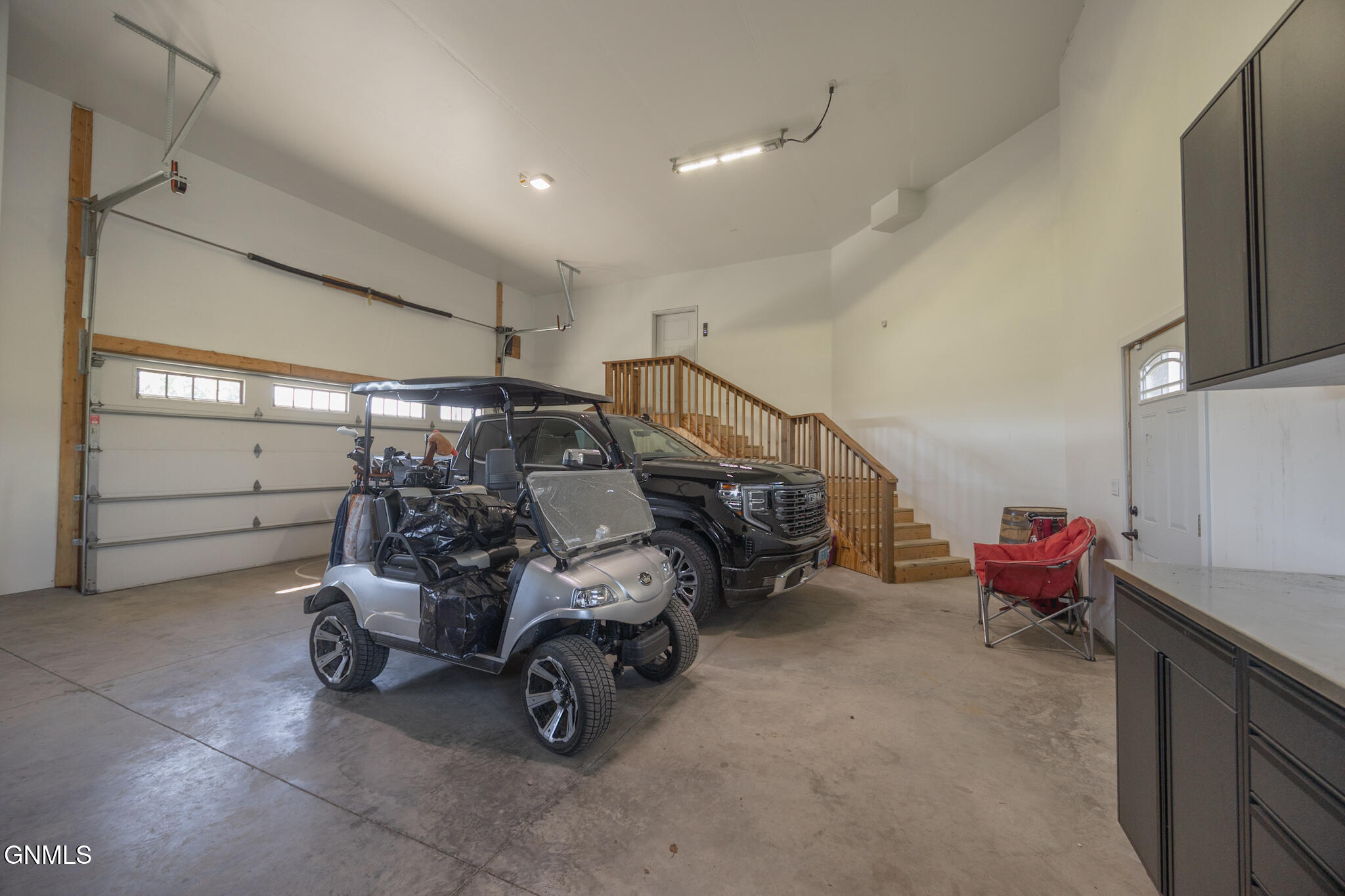 main property photo 86