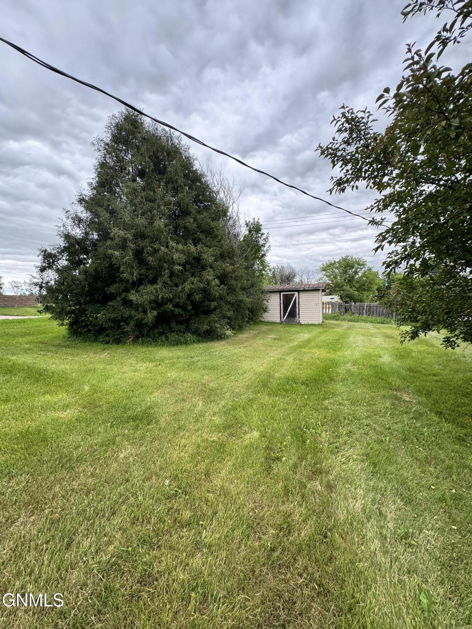main property photo 33