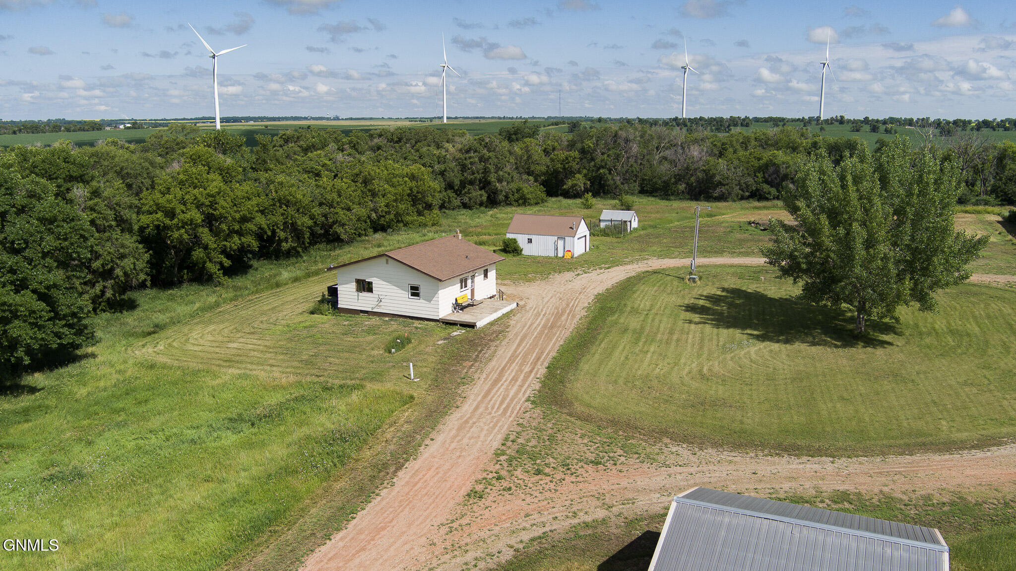 main property photo 39