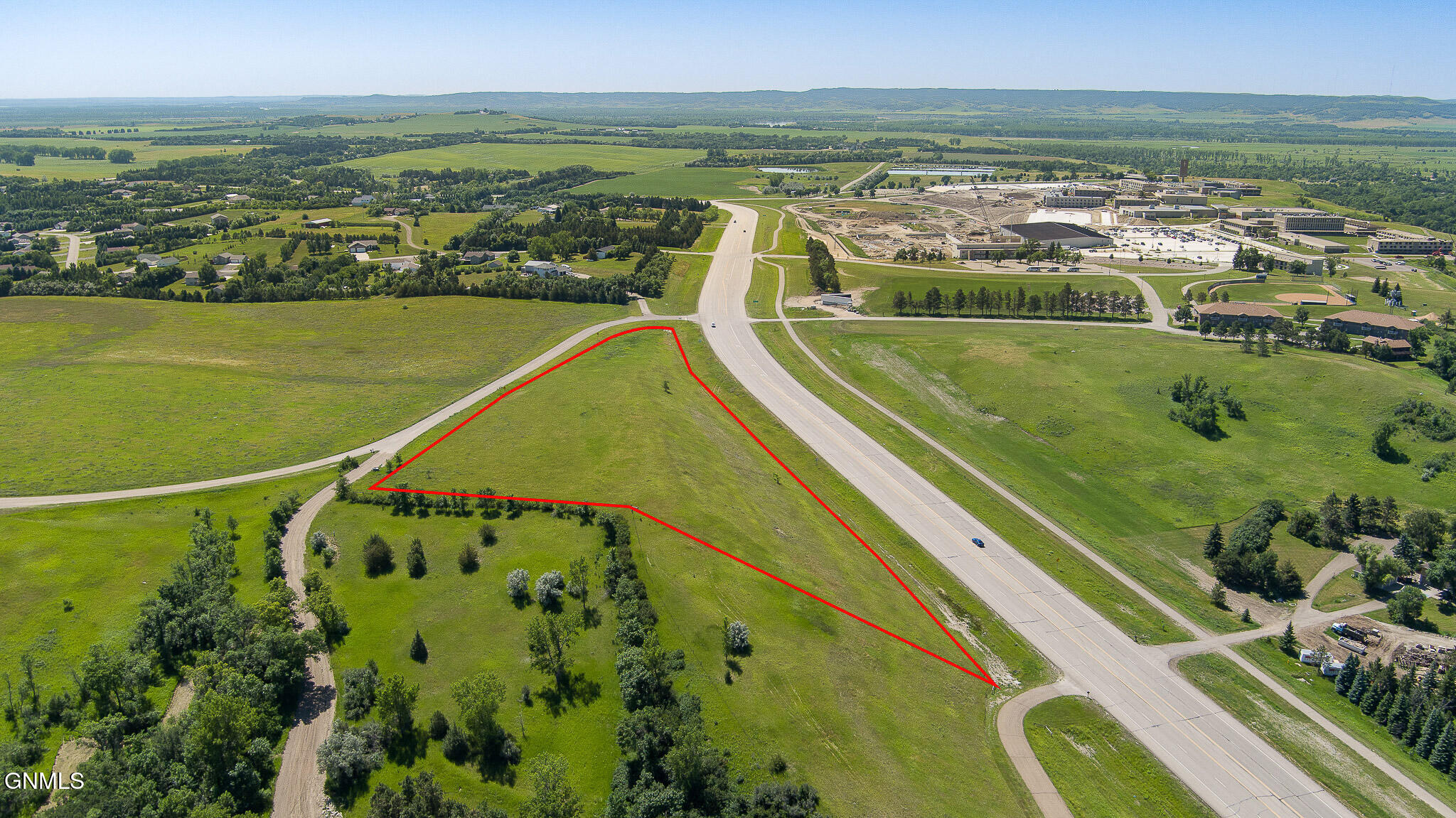 main property photo 20