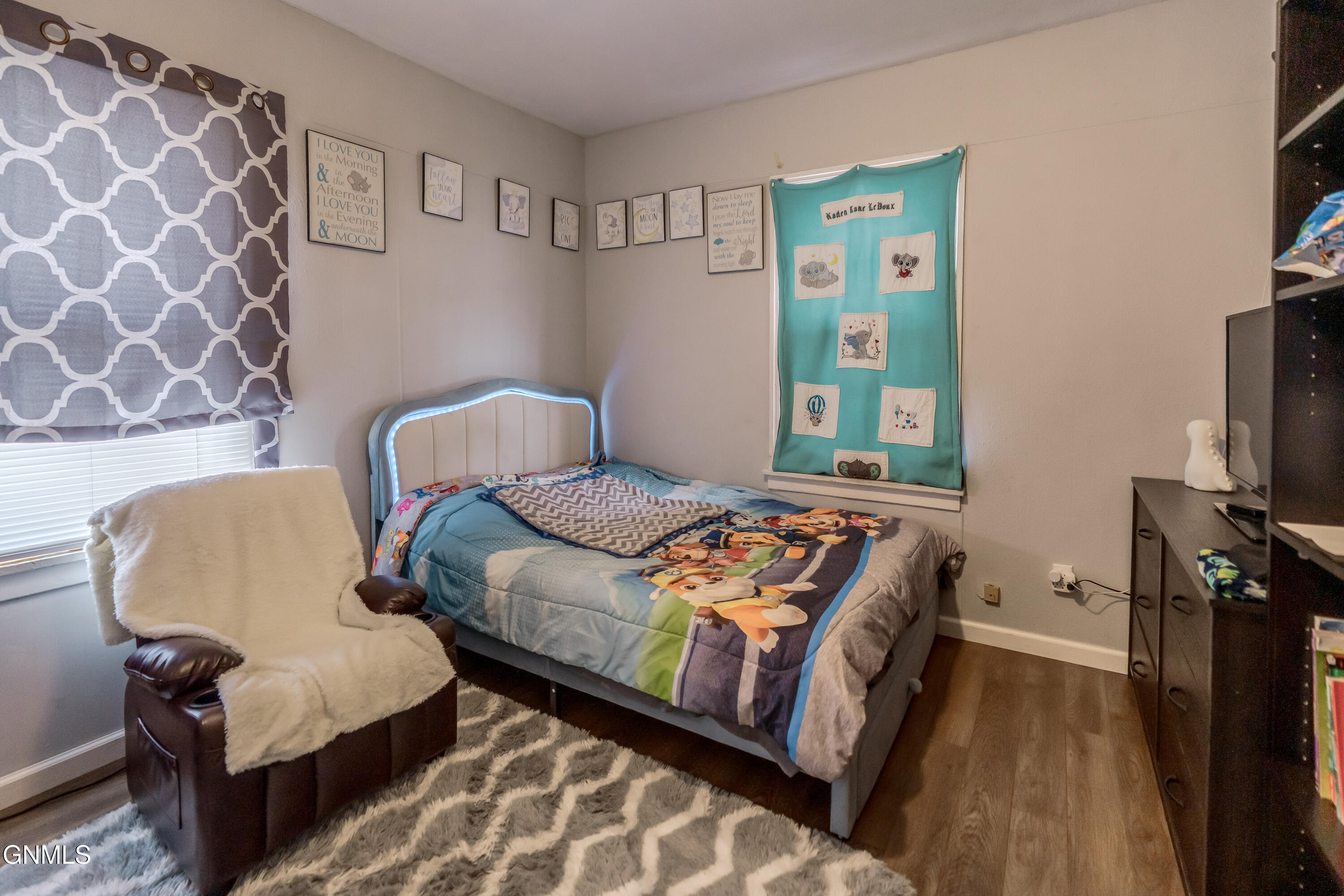 main property photo 11