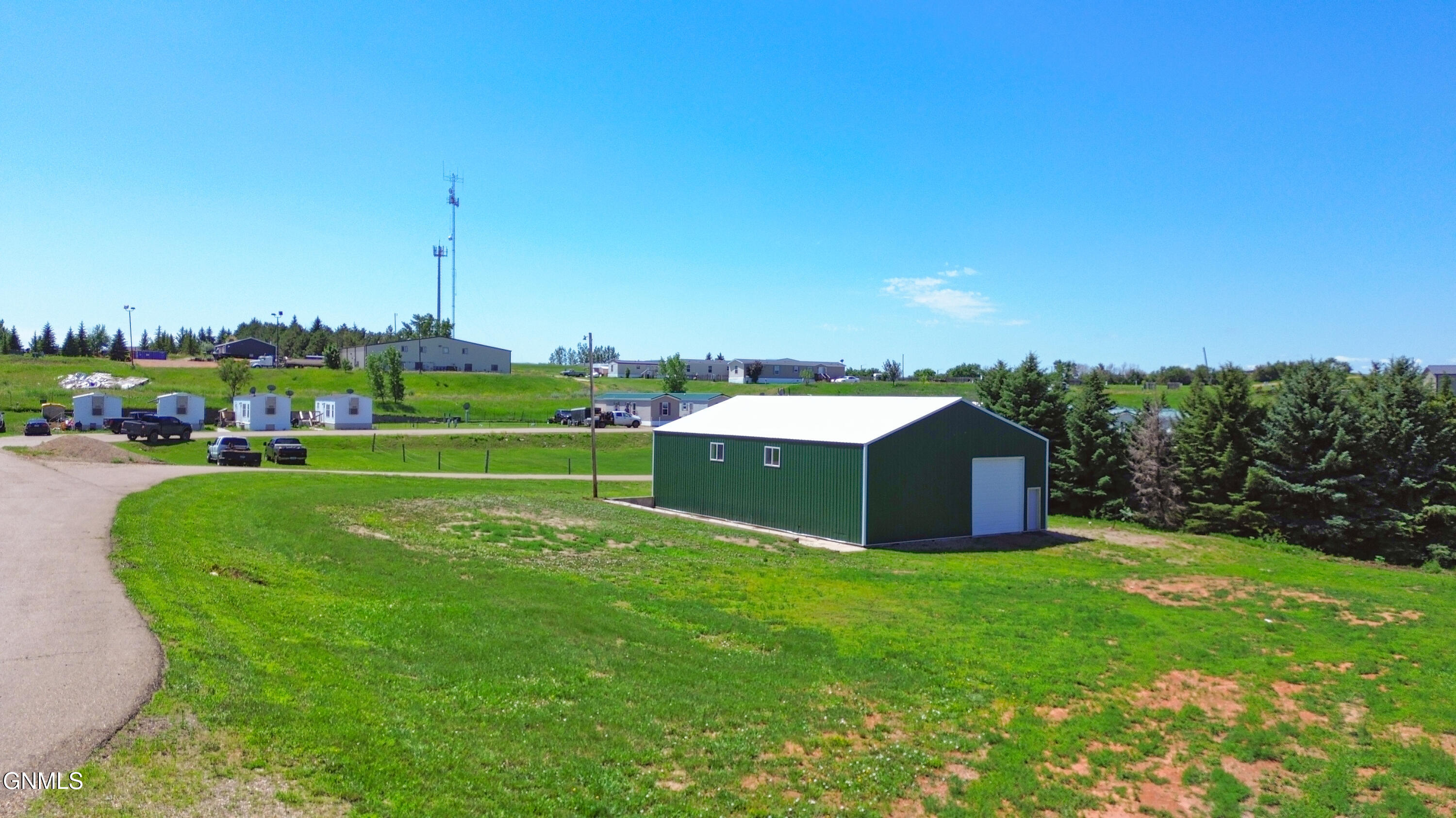 main property photo 2