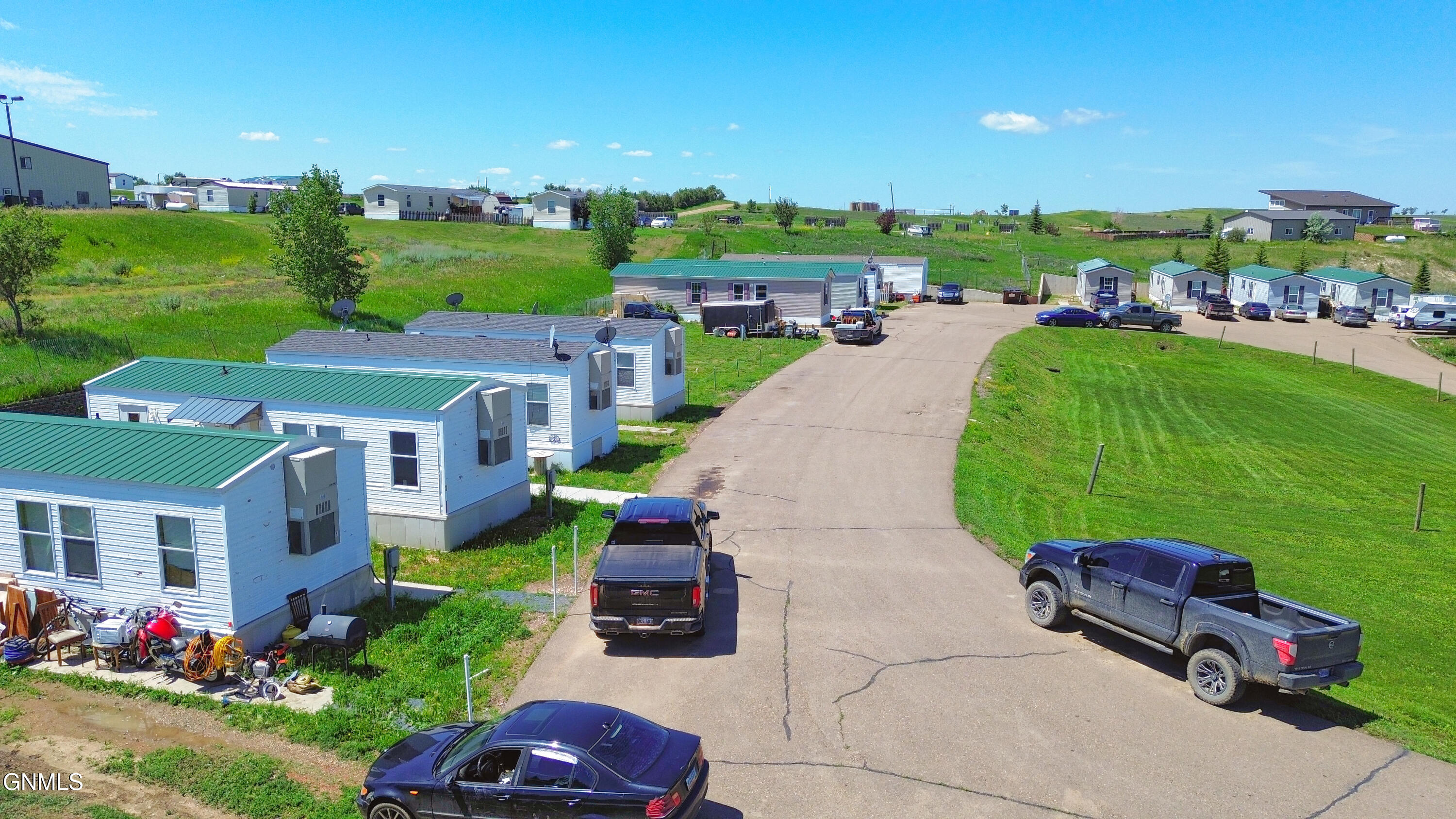 main property photo 23