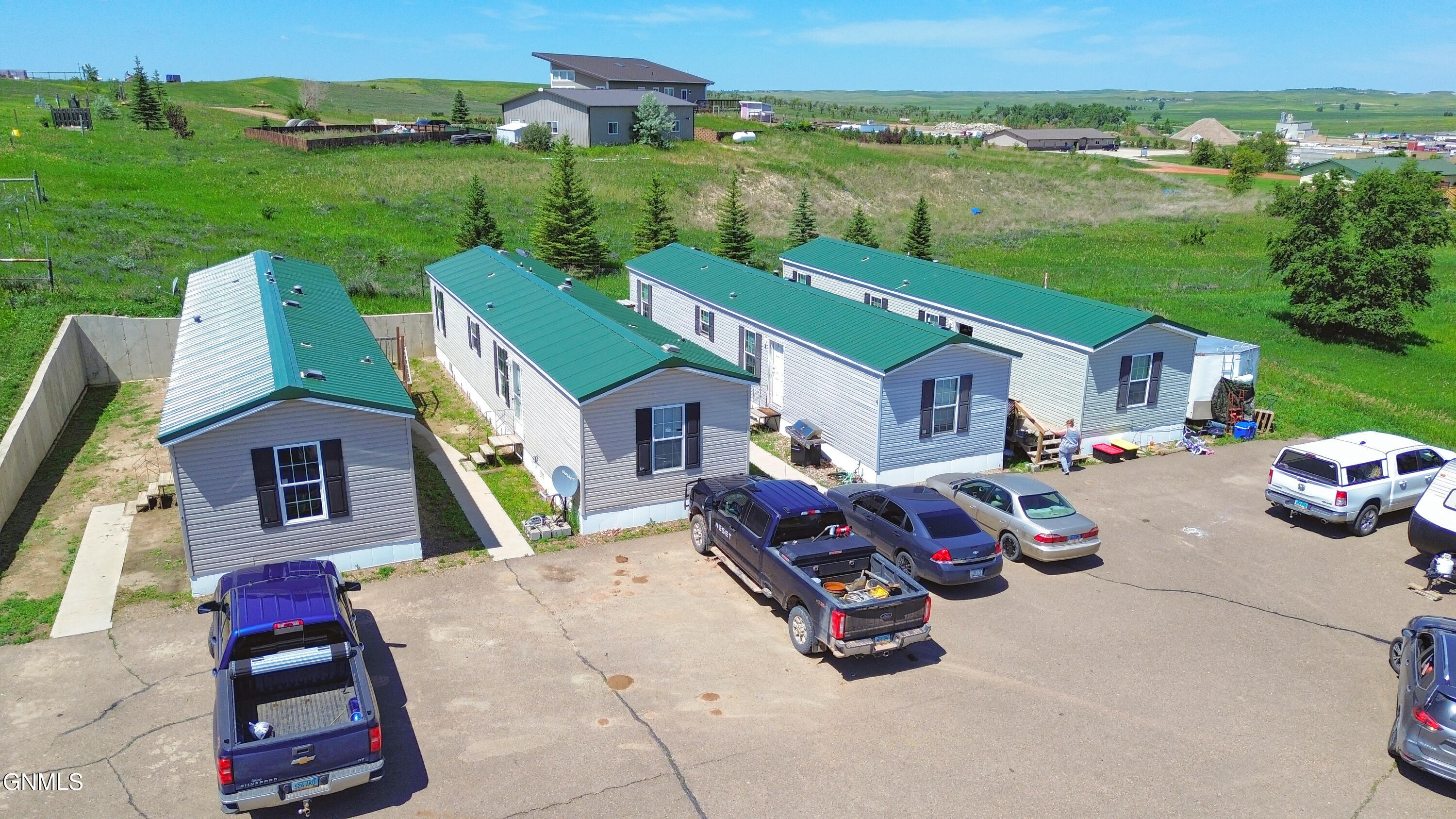 main property photo 27