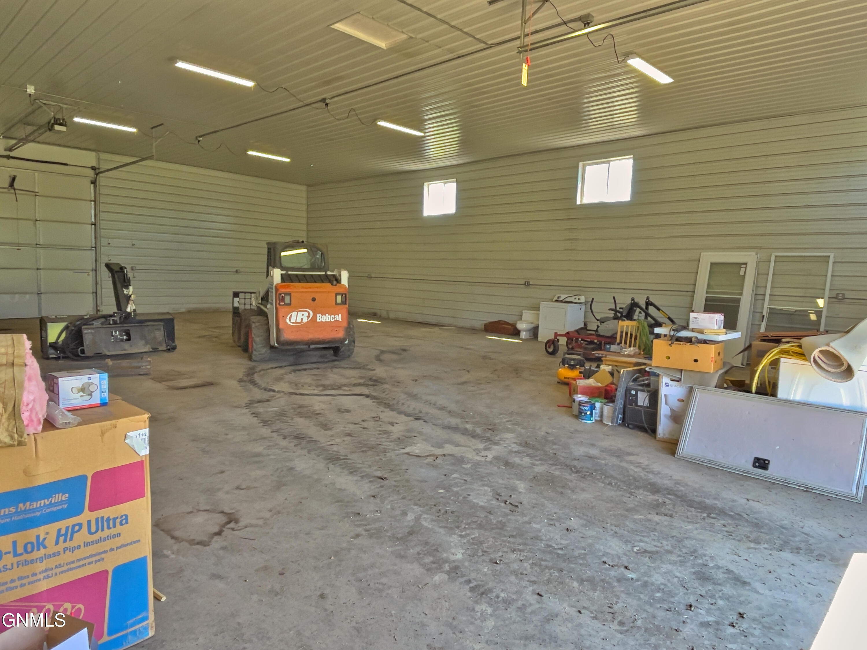 main property photo 42