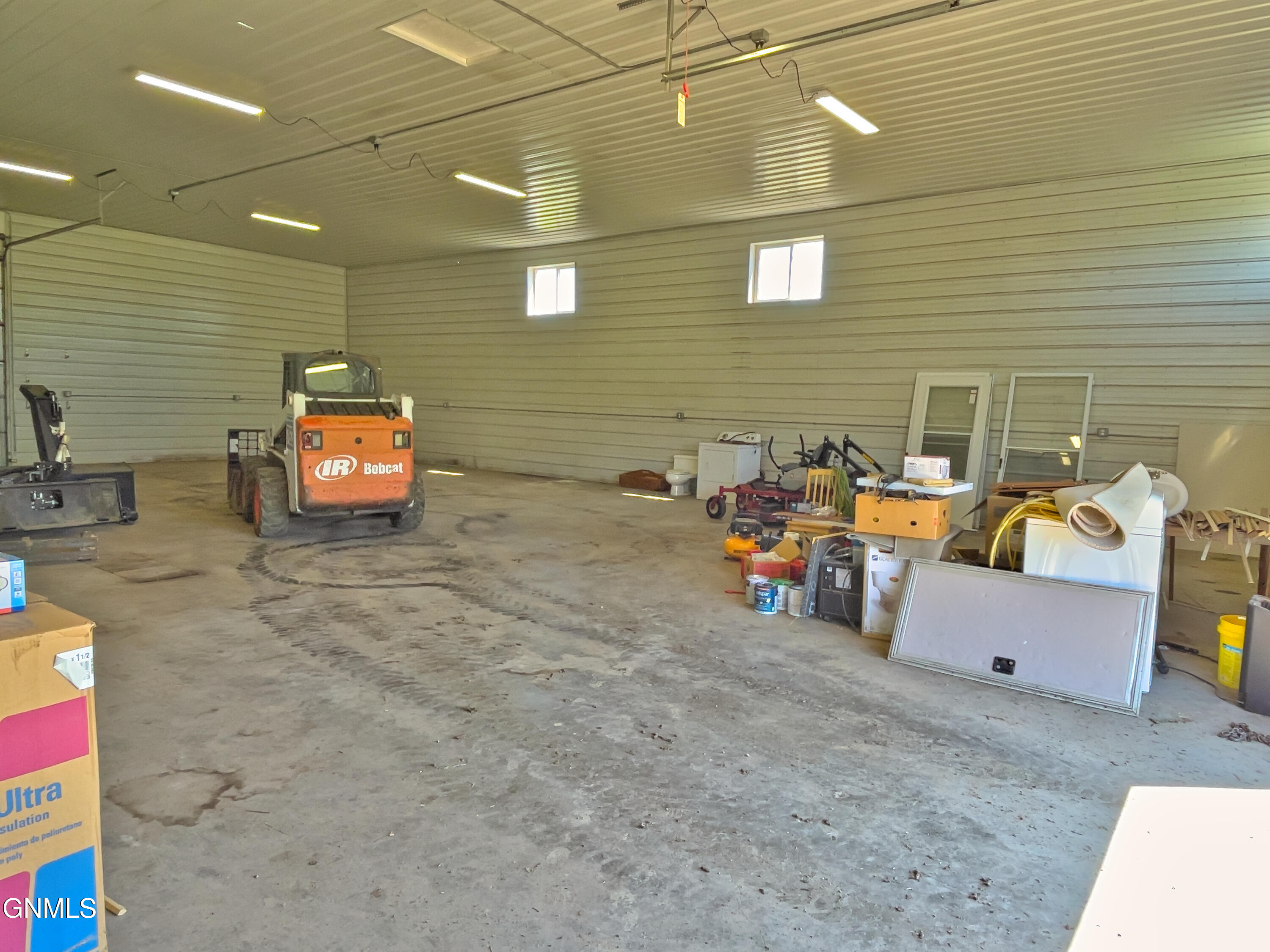 main property photo 43