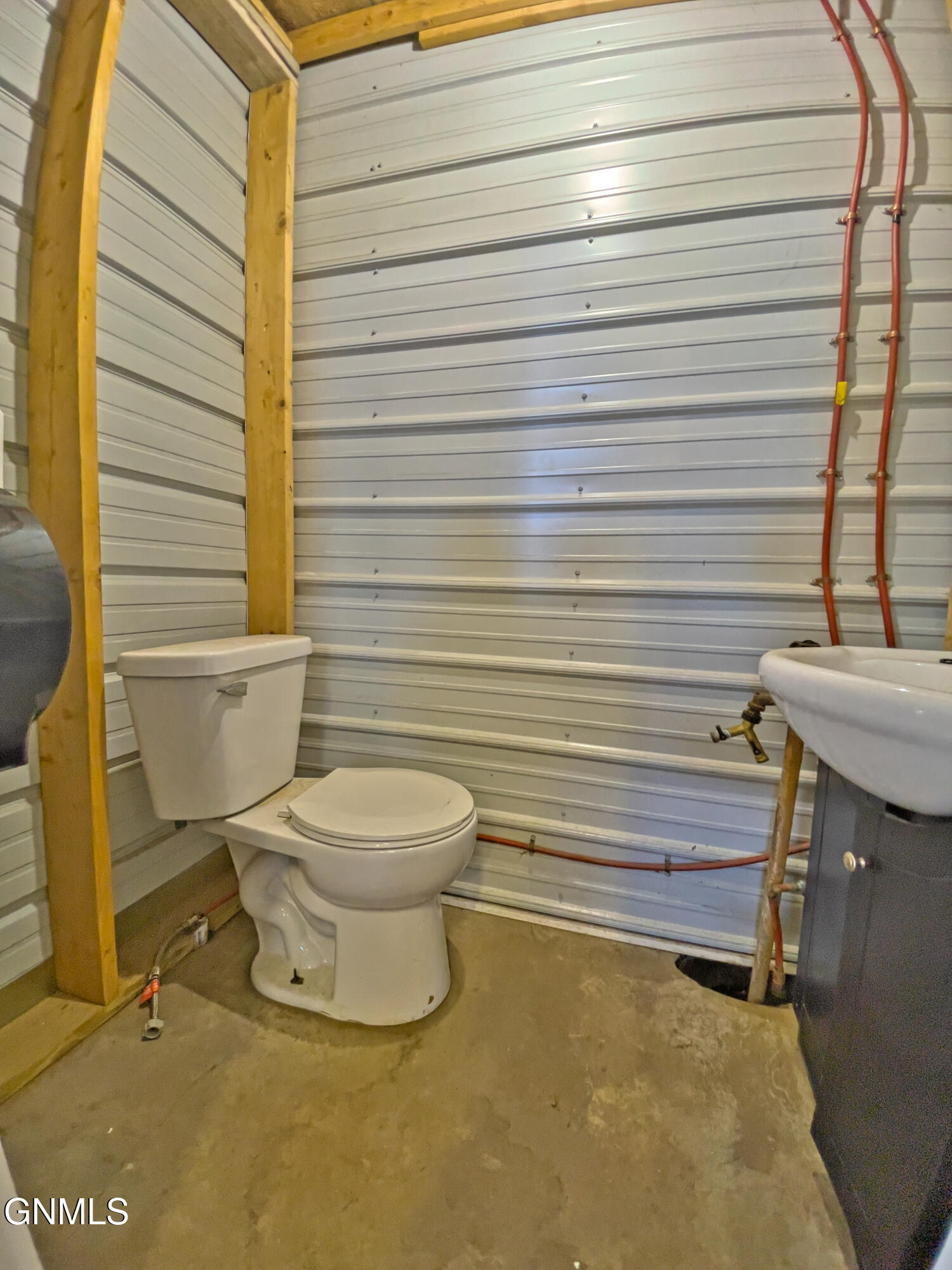 main property photo 46