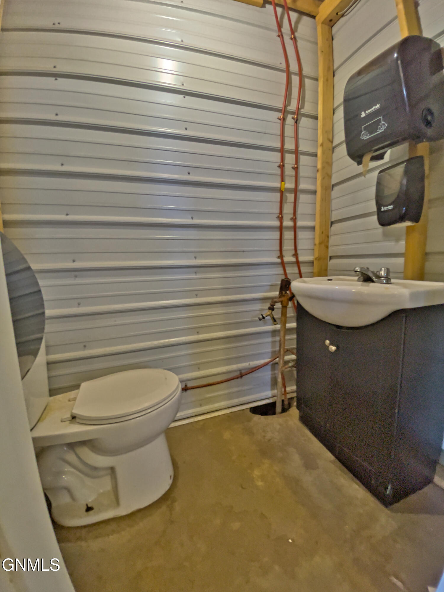 main property photo 47