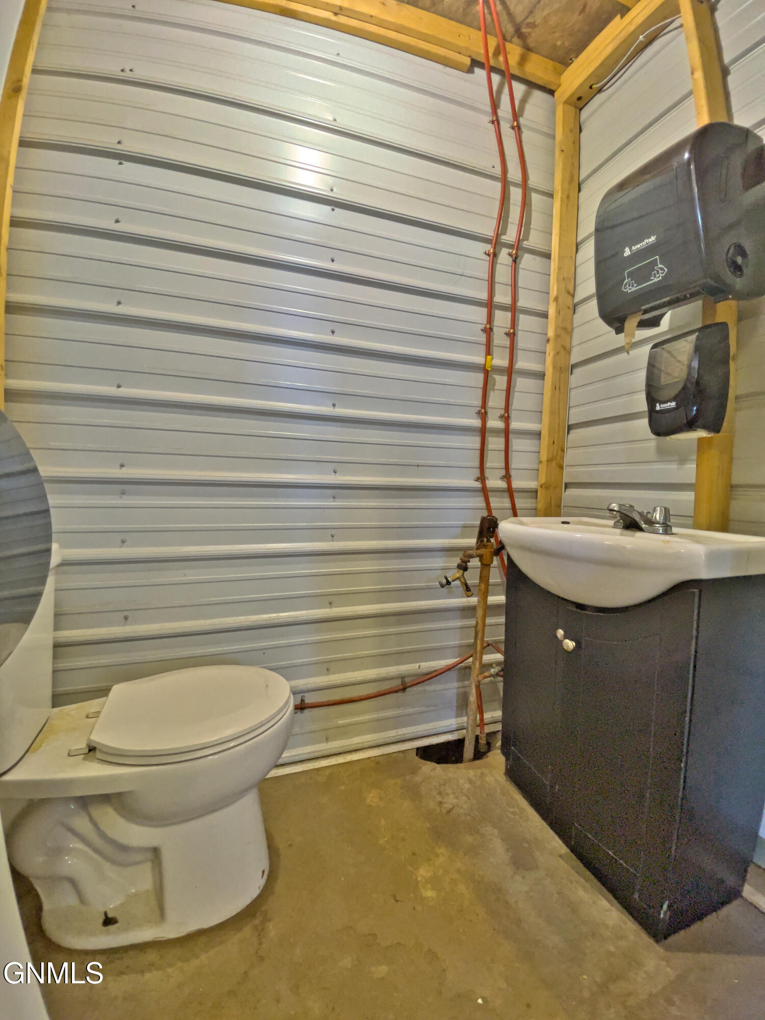 main property photo 48