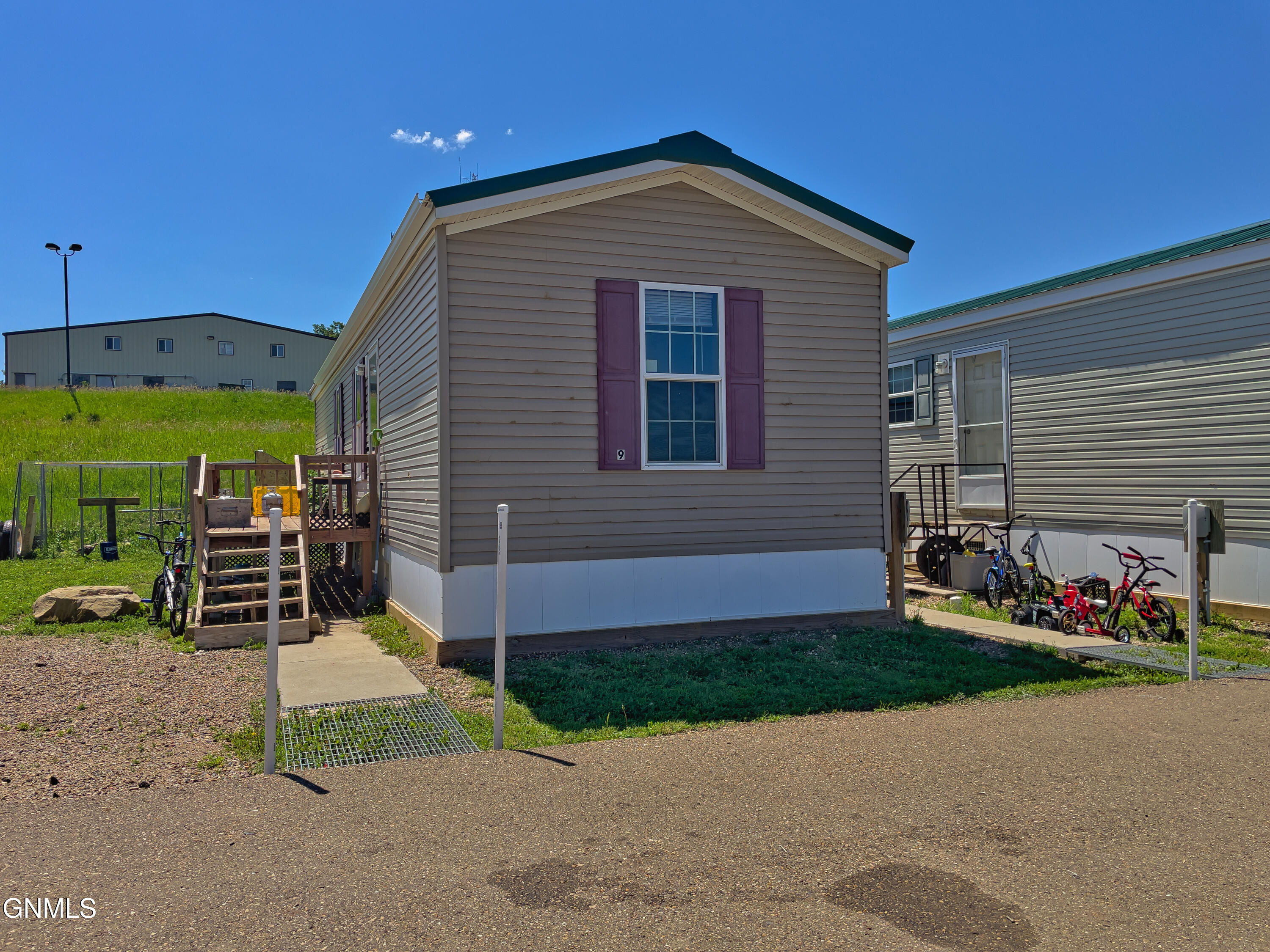 main property photo 51