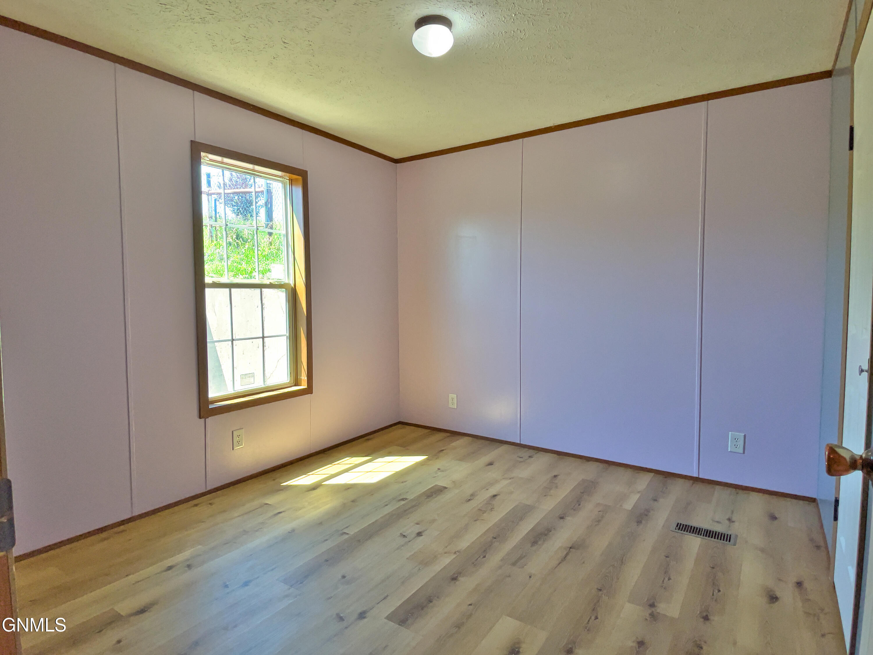 main property photo 59