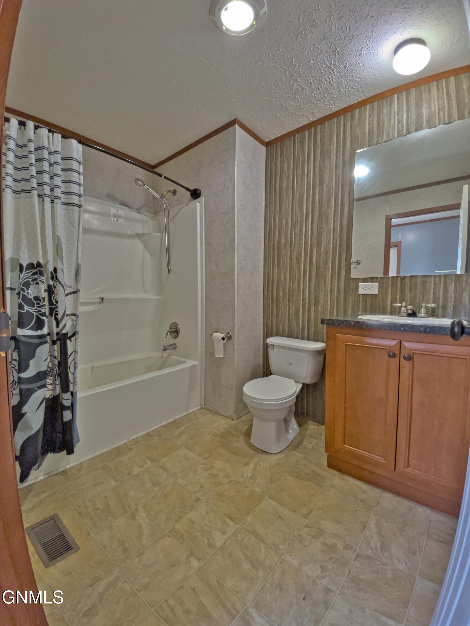 main property photo 62