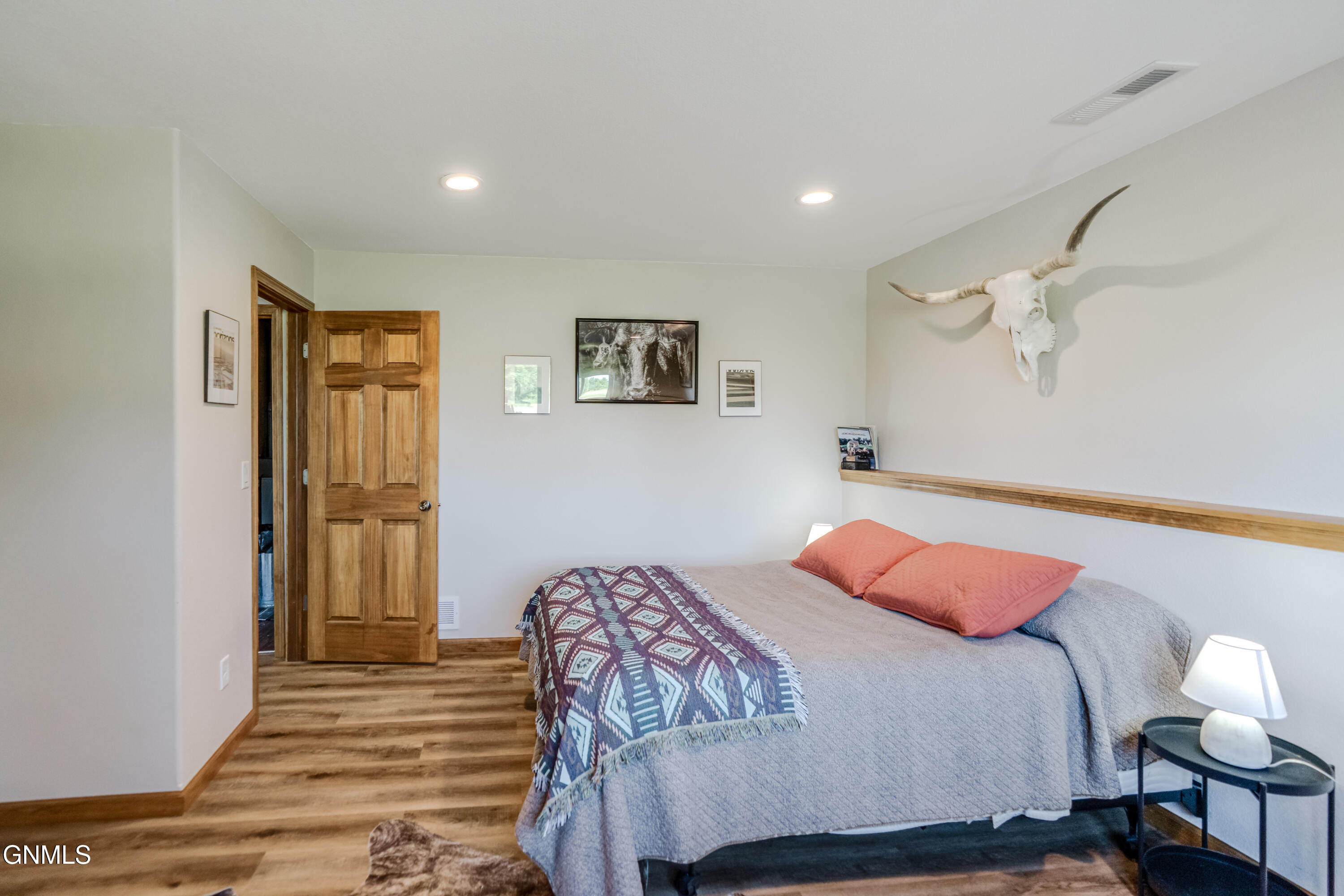 main property photo 80