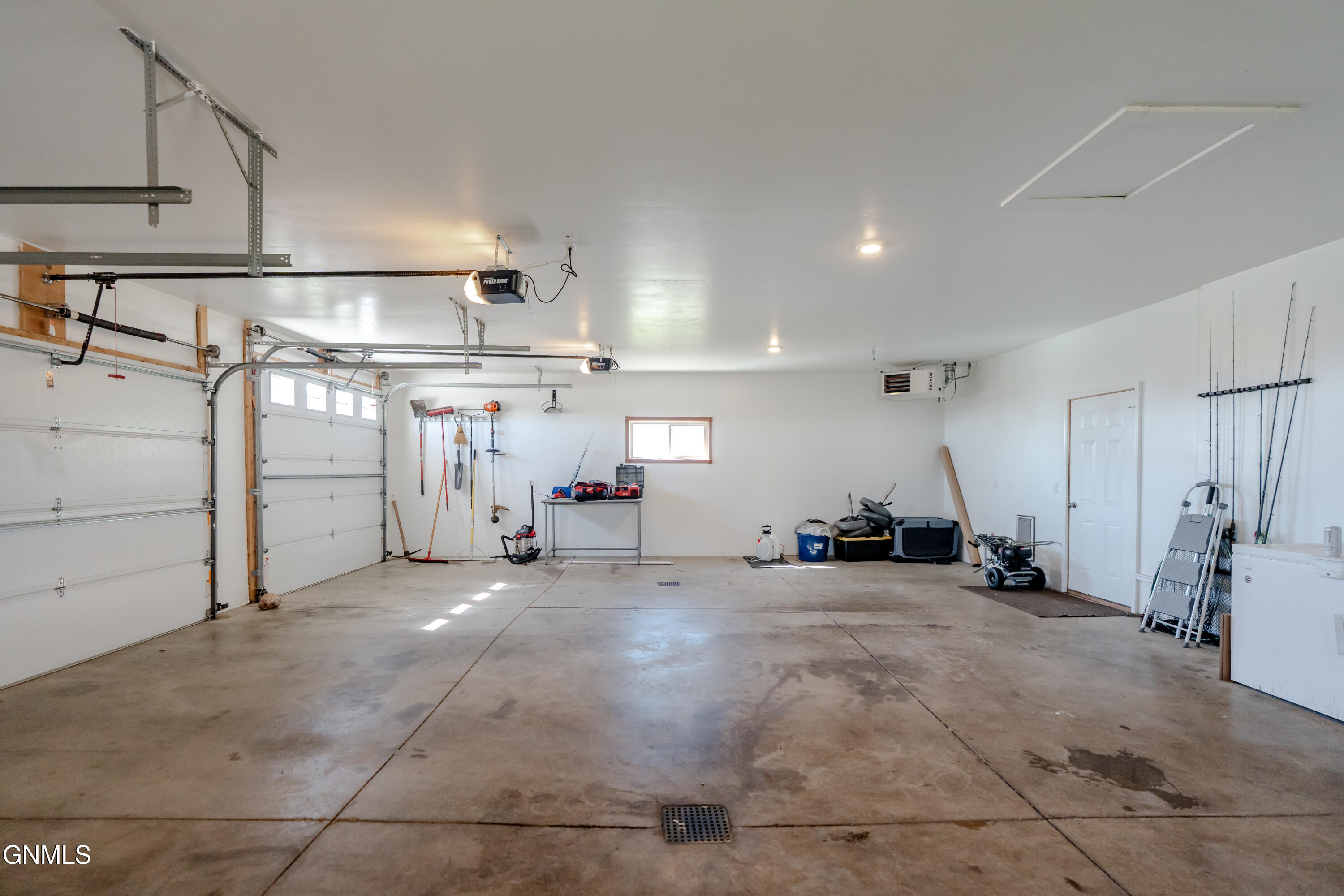 main property photo 85